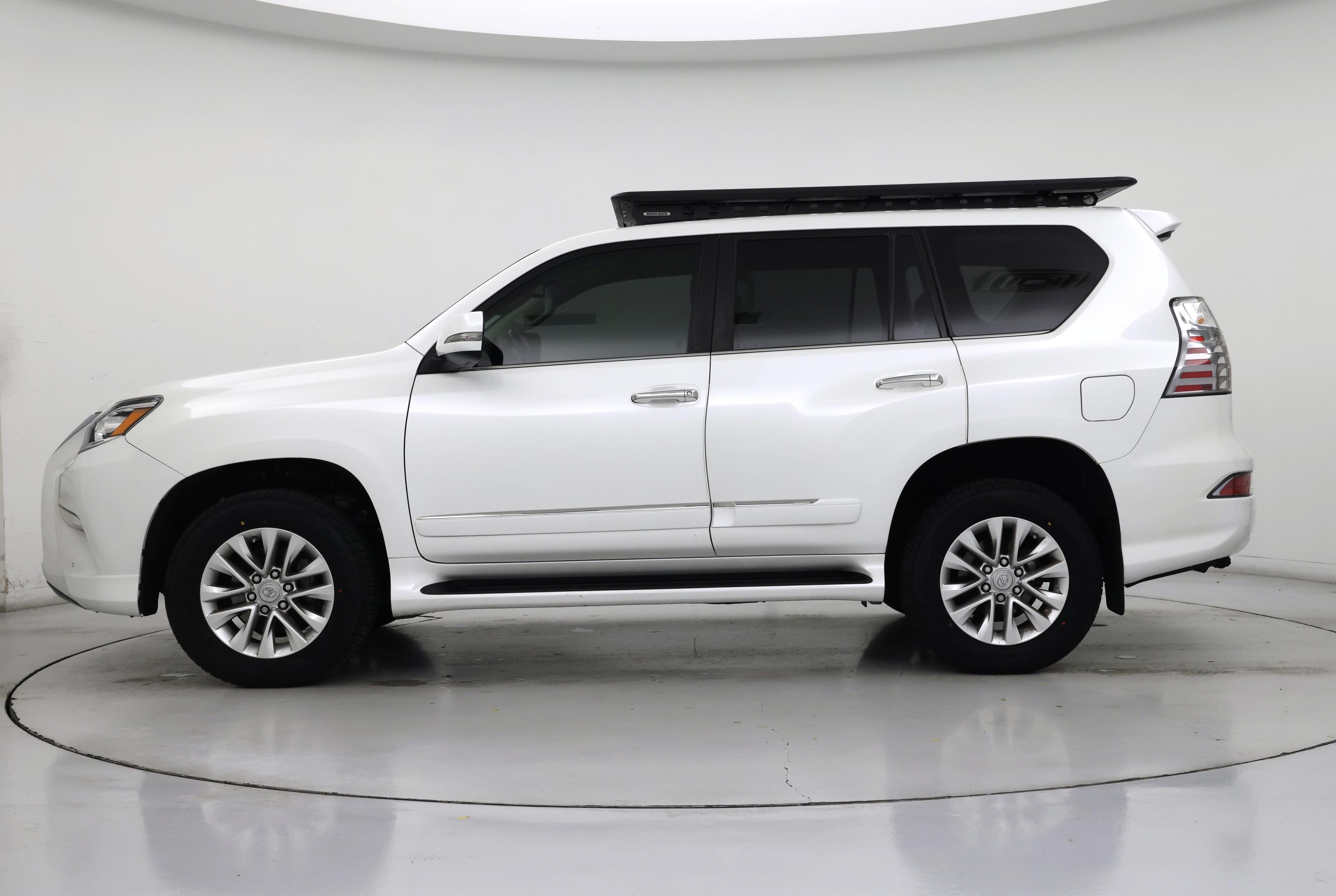 Thumbnail: 2019 Lexus GX - 3