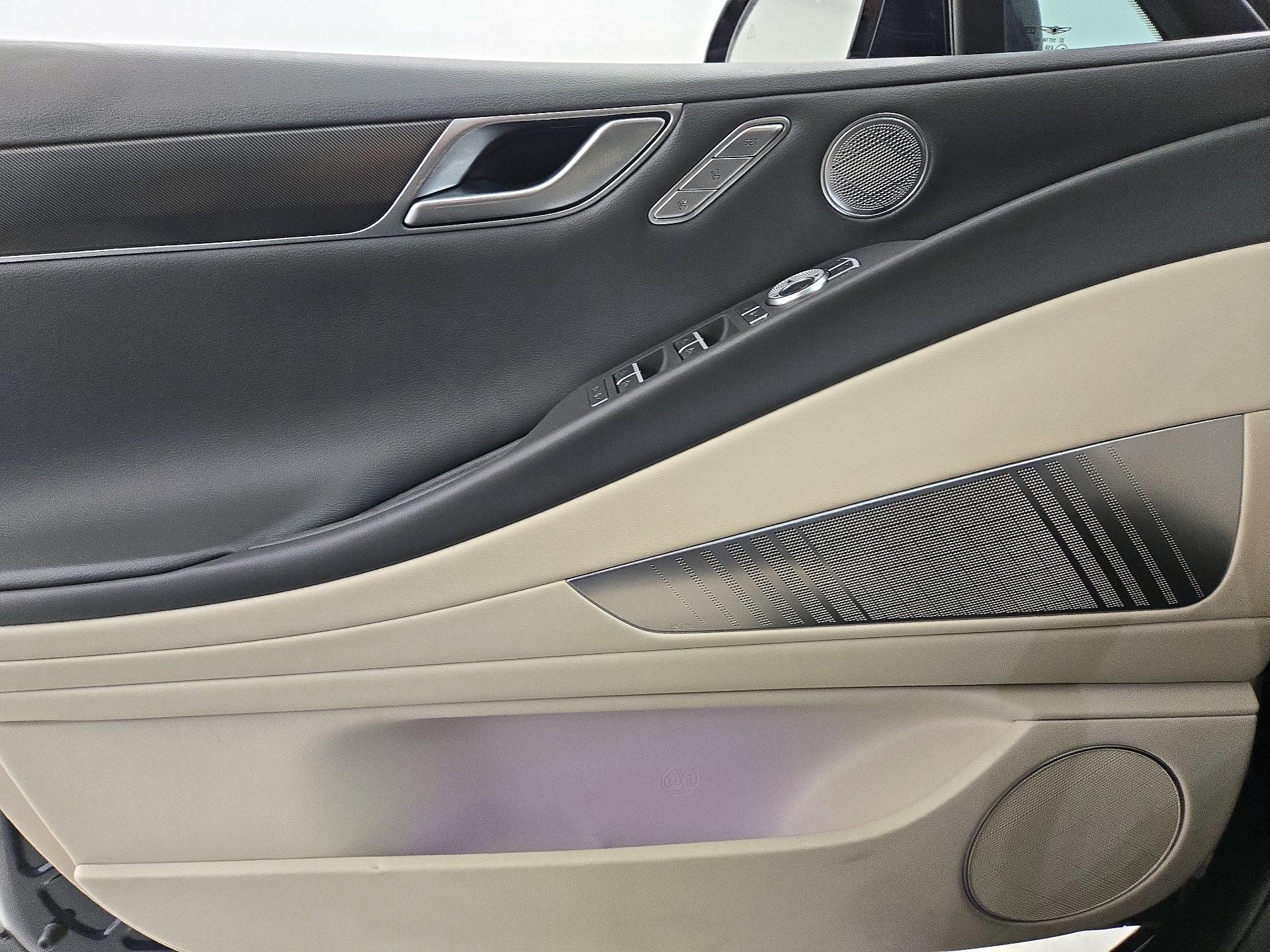 Thumbnail: 2023 Genesis G80 - 12