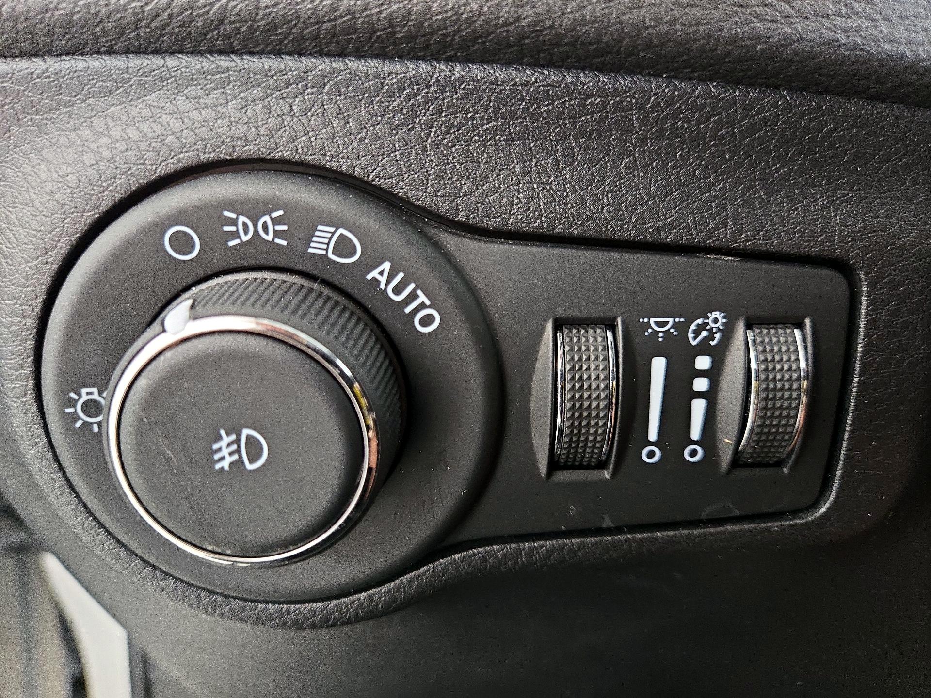 Thumbnail: 2021 Jeep Compass - 13