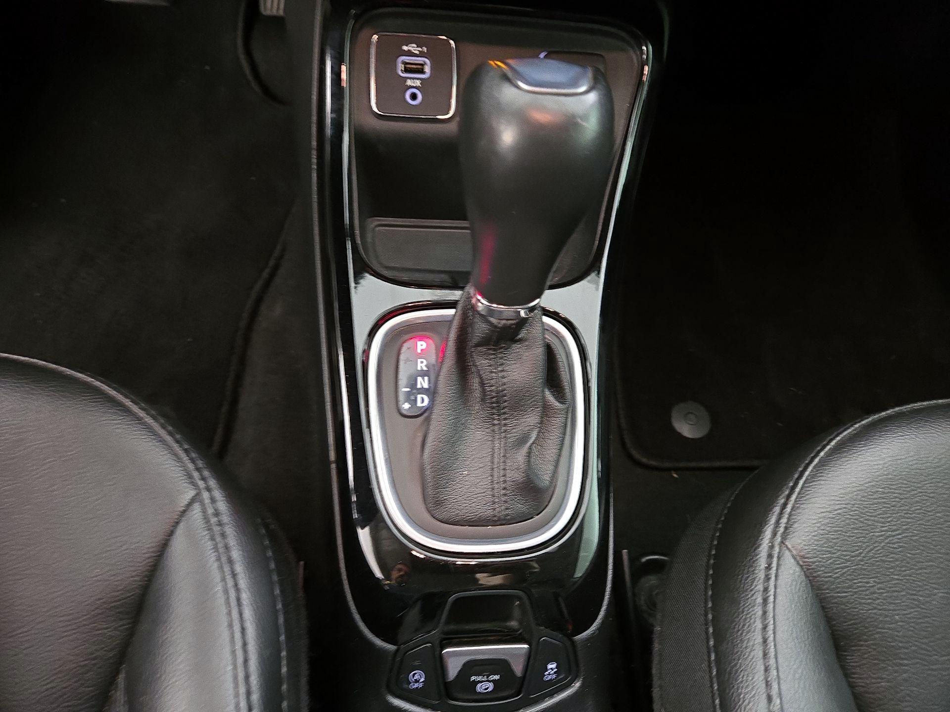 Thumbnail: 2021 Jeep Compass - 17