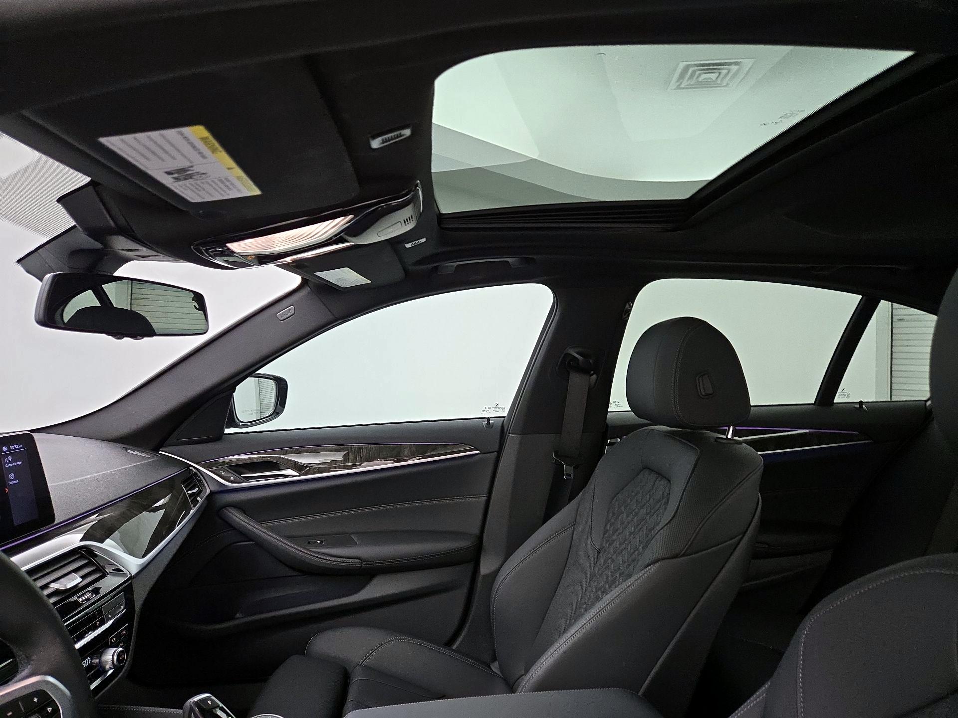 Thumbnail: 2023 BMW 5 Series - 20