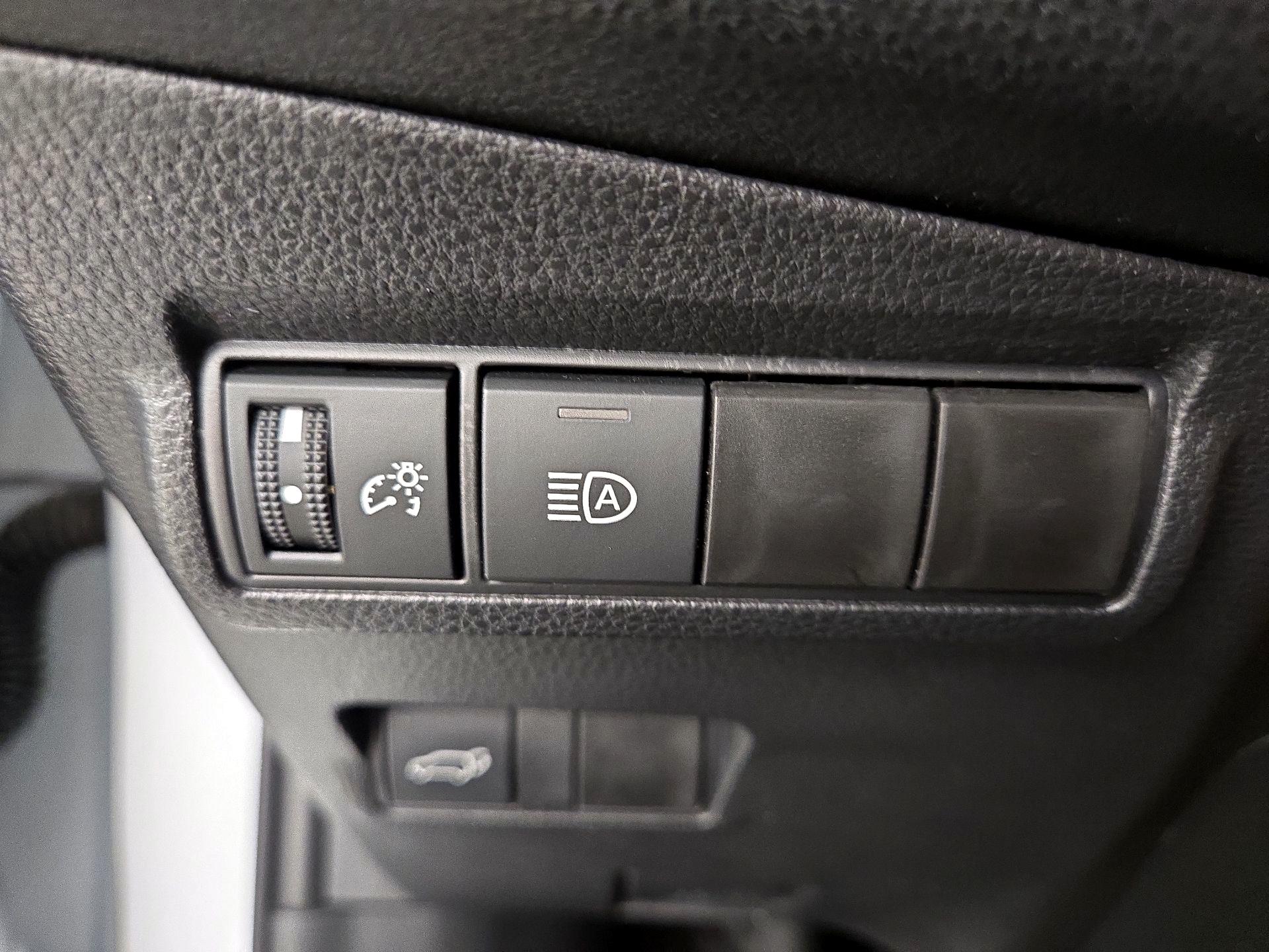 Thumbnail: 2025 Toyota Corolla Cross - 13