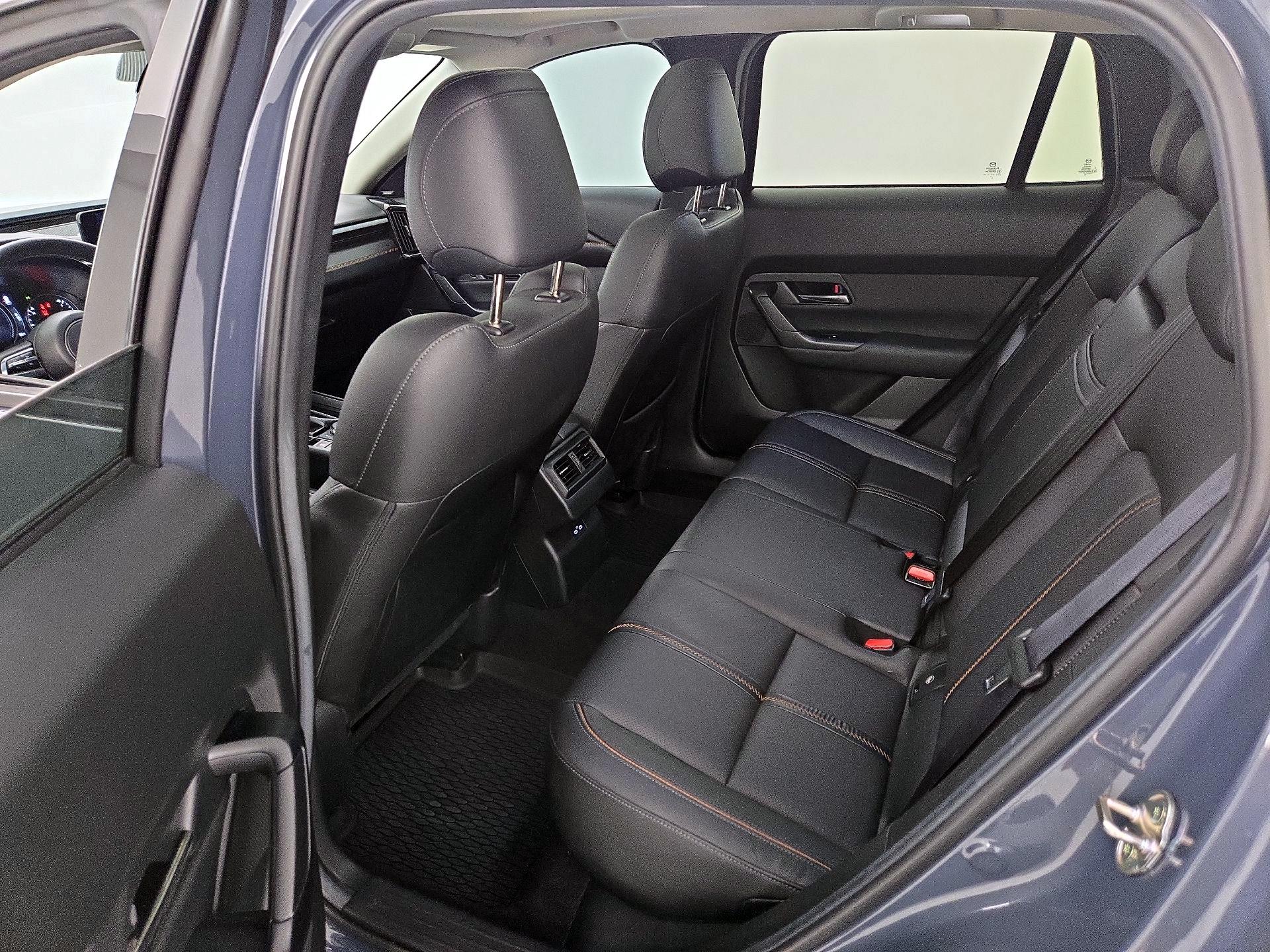 Thumbnail: 2025 Mazda CX-50 - 20