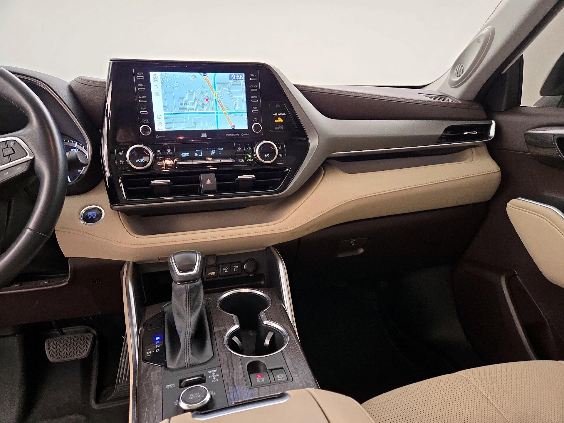 Thumbnail: 2021 Toyota Highlander - 9