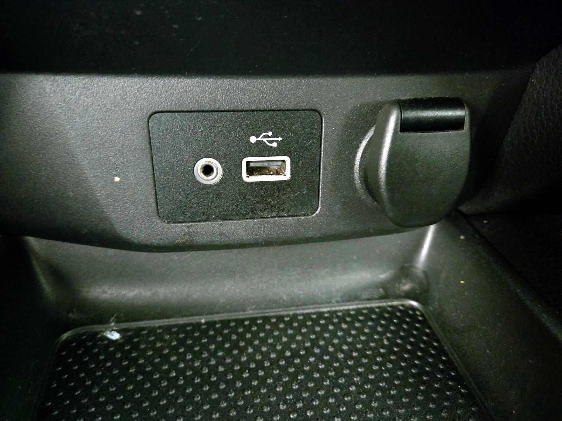 Thumbnail: 2018 Nissan Rogue - 18