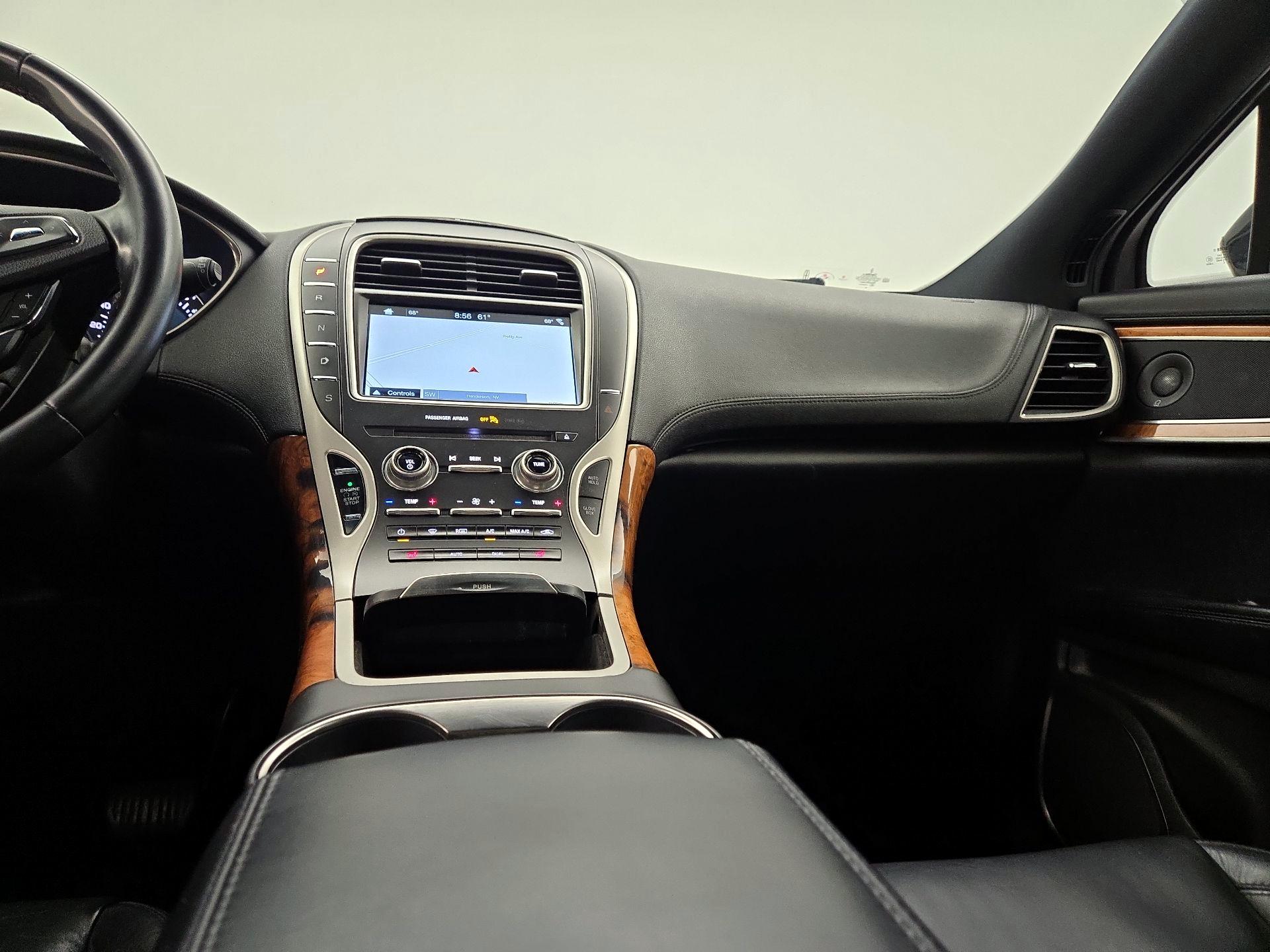 Thumbnail: 2017 Lincoln MKX - 9