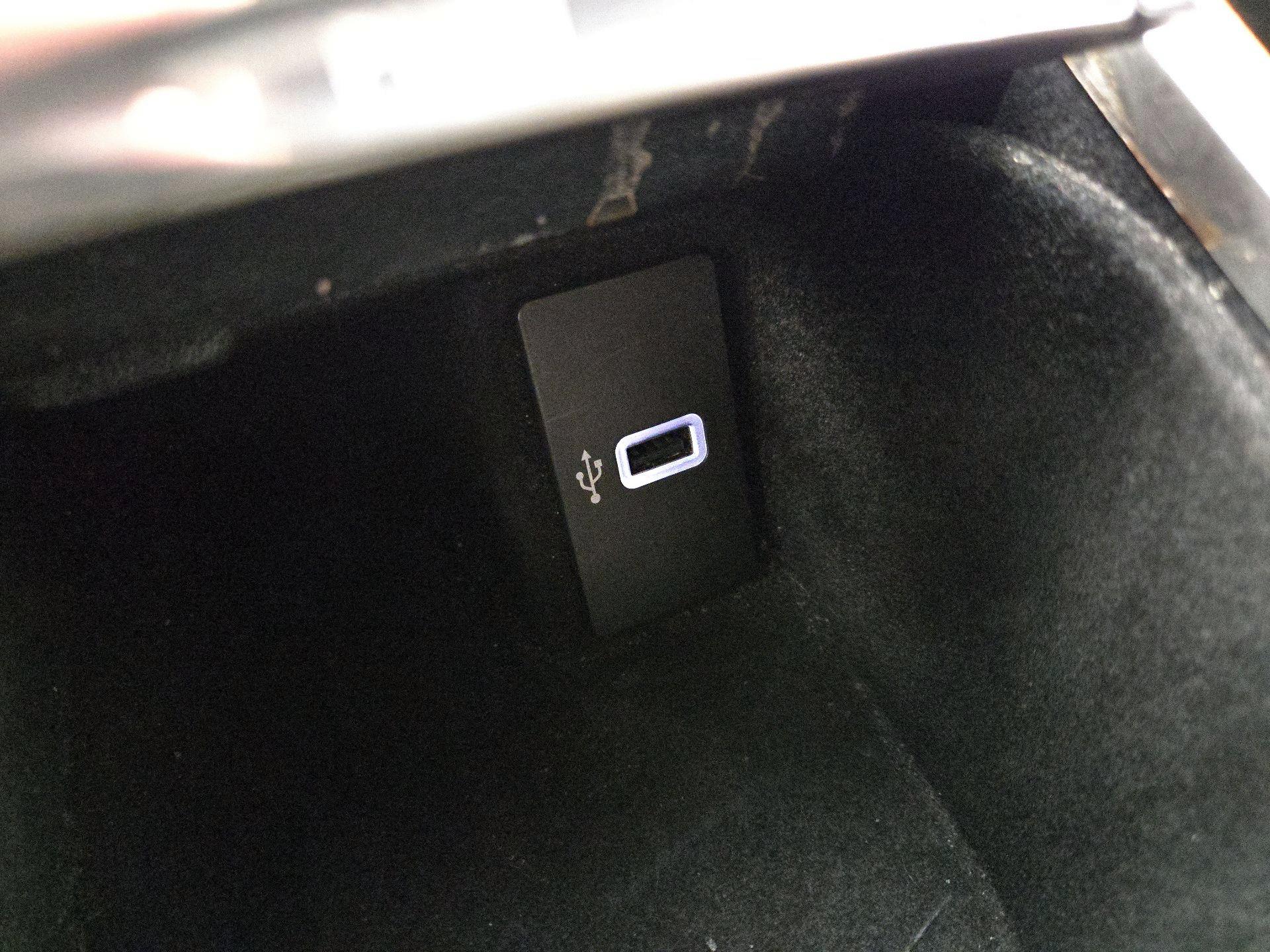 Thumbnail: 2017 Lincoln MKX - 19