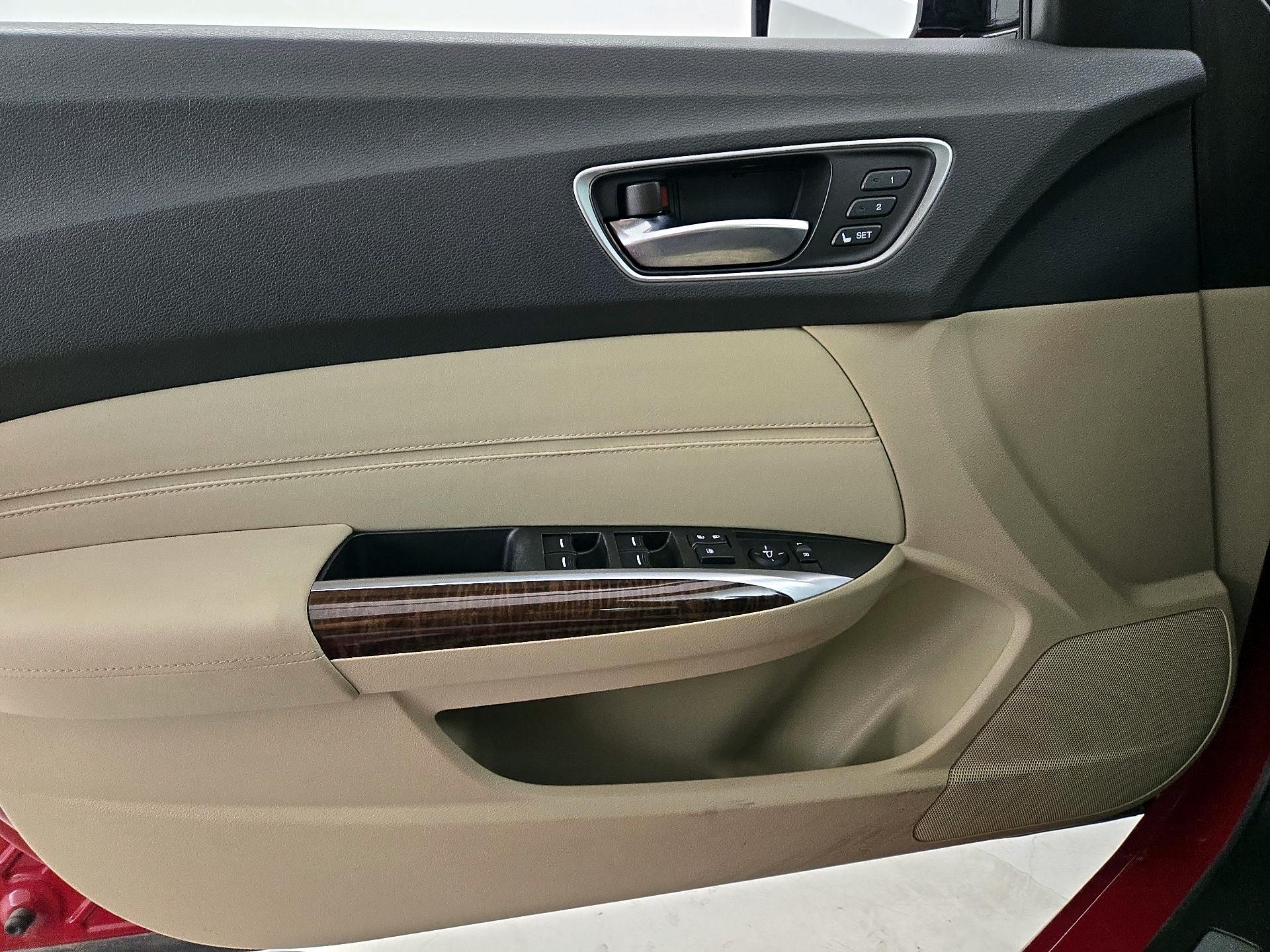 Thumbnail: 2019 Acura TLX - 12