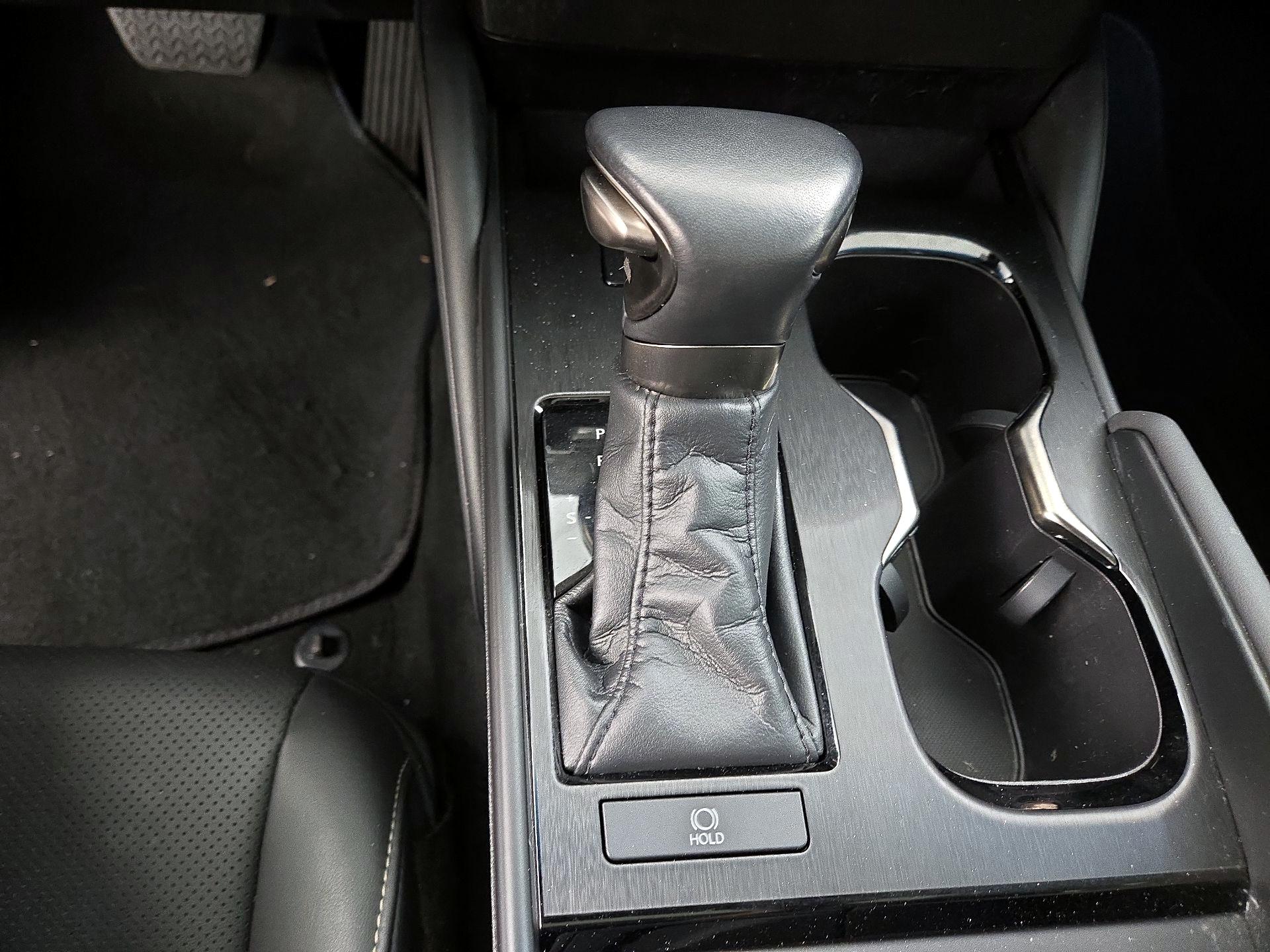 Thumbnail: 2023 Lexus ES - 17