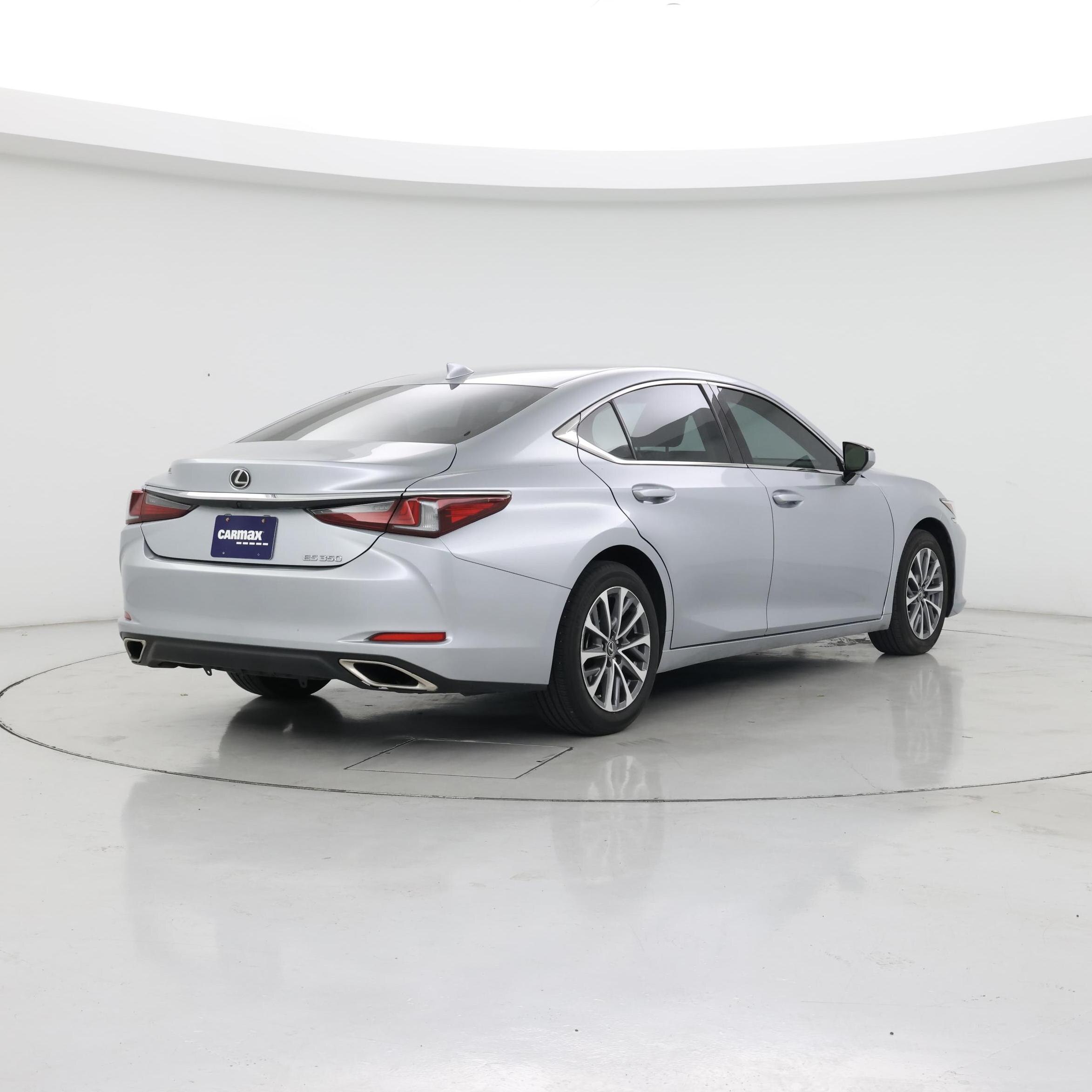 Thumbnail: 2023 Lexus ES - 8