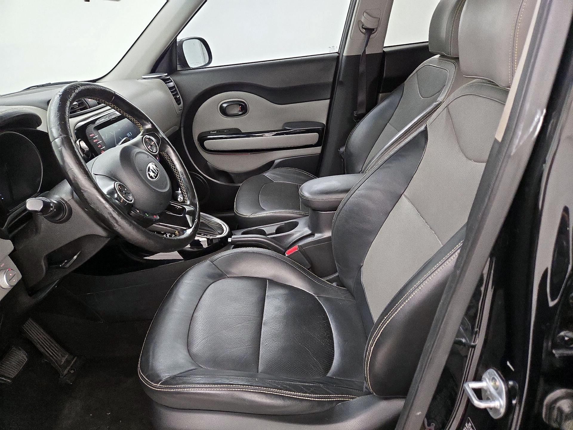 Thumbnail: 2016 Kia Soul - 11