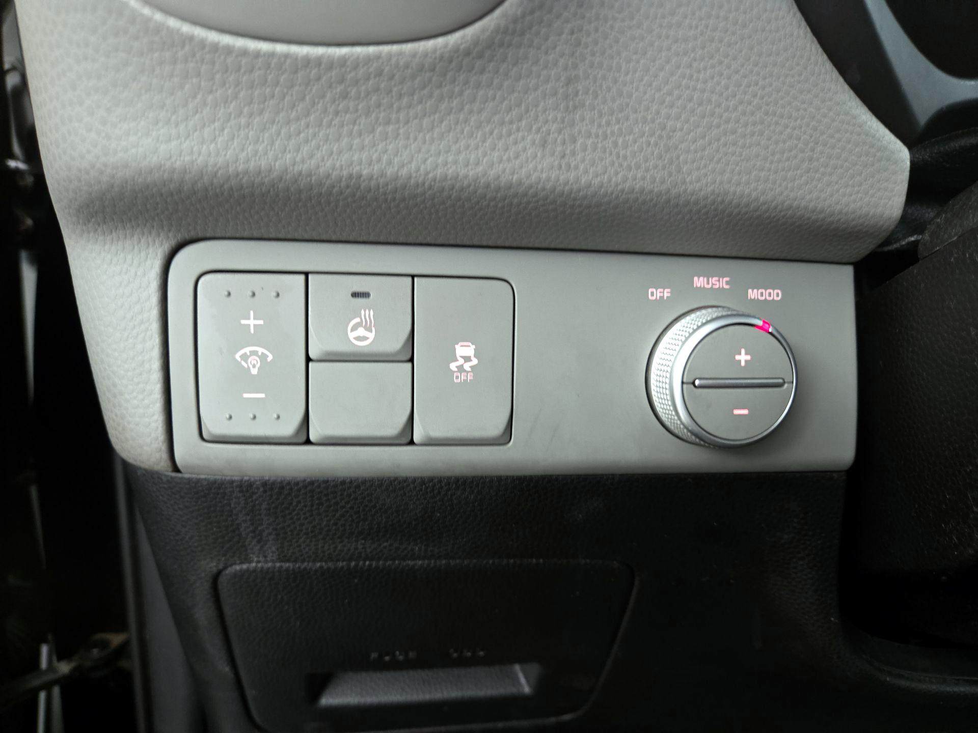 Thumbnail: 2016 Kia Soul - 13