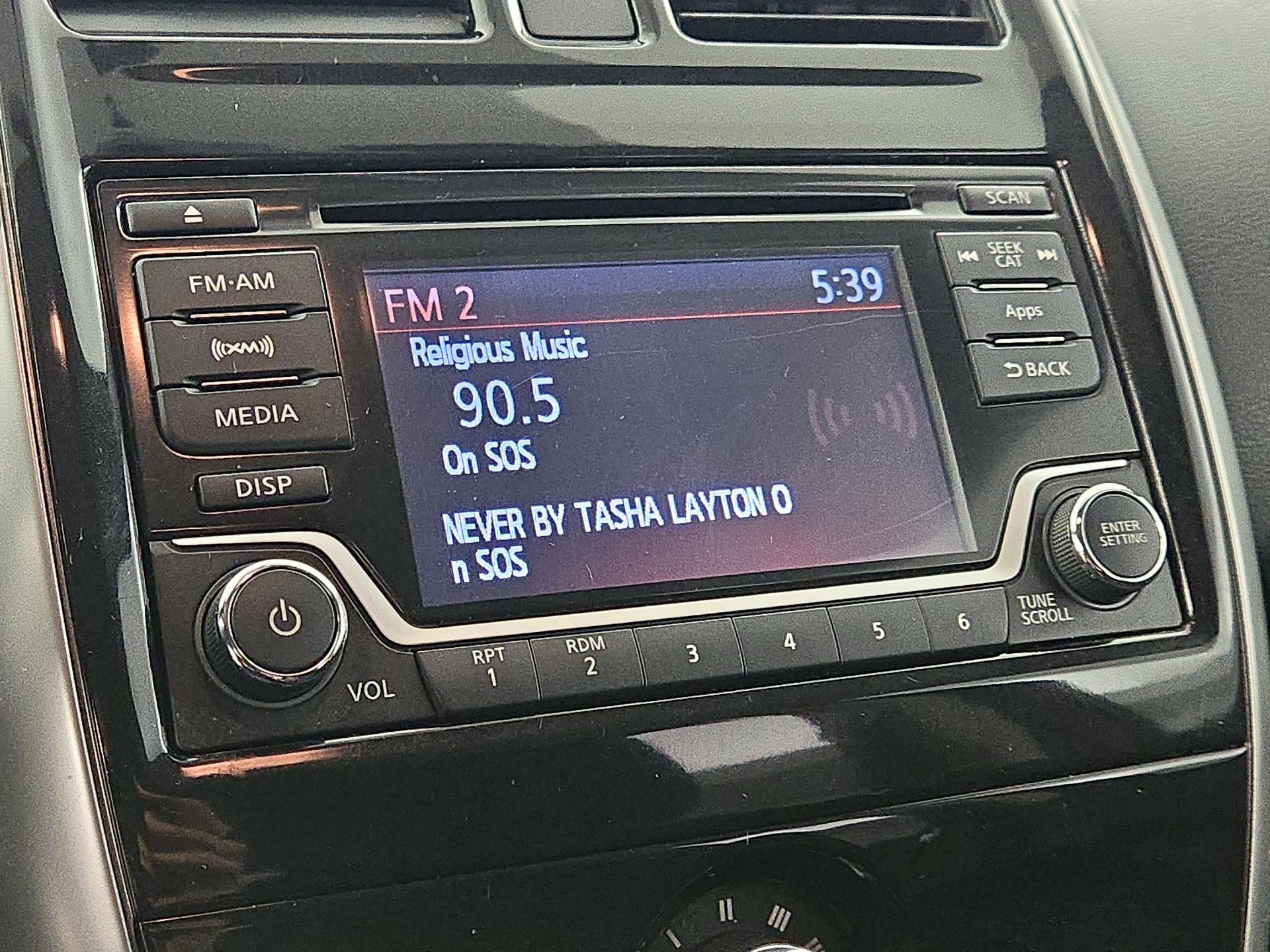 Thumbnail: 2016 Nissan Versa Note - 15