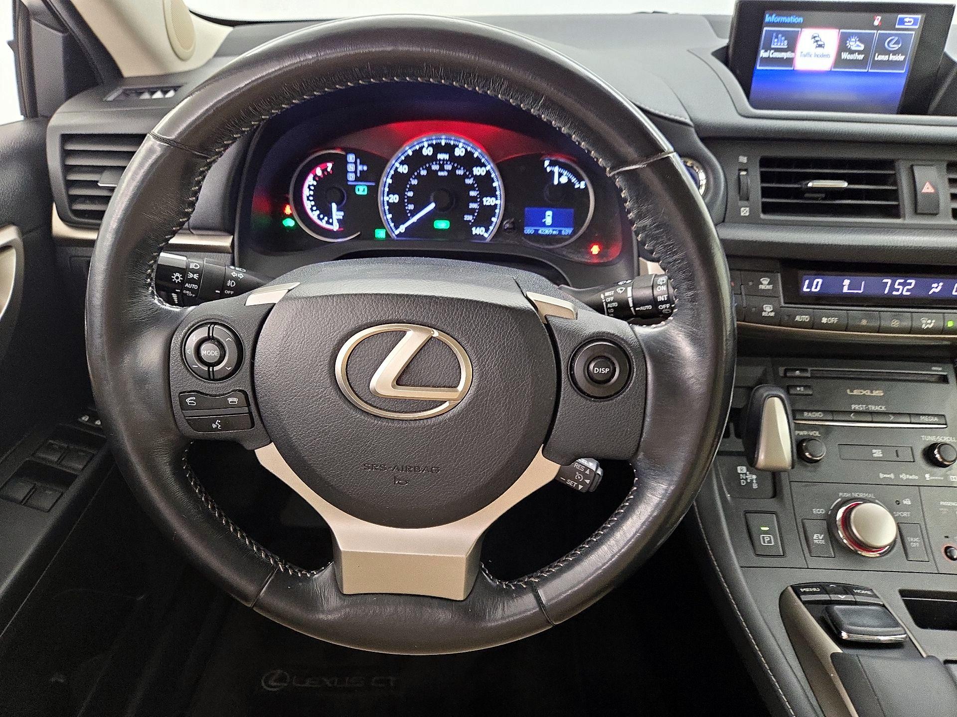 Thumbnail: 2017 Lexus CT - 10