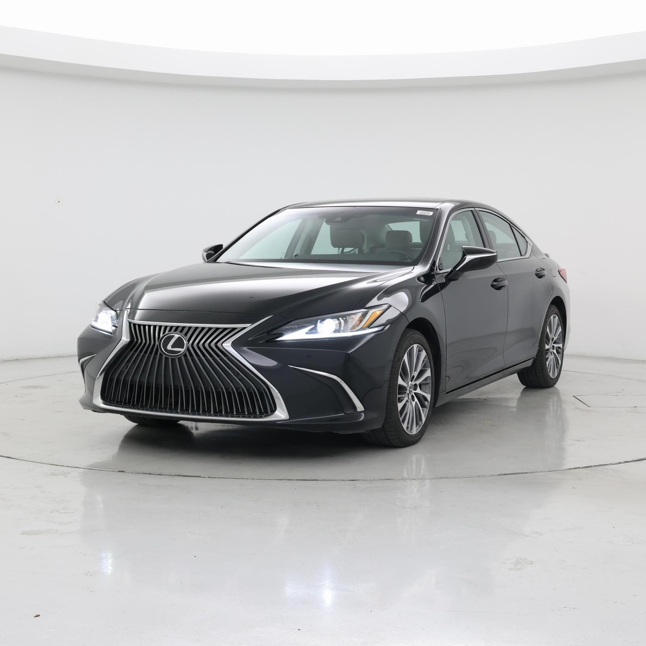 Thumbnail: 2021 Lexus ES - 4