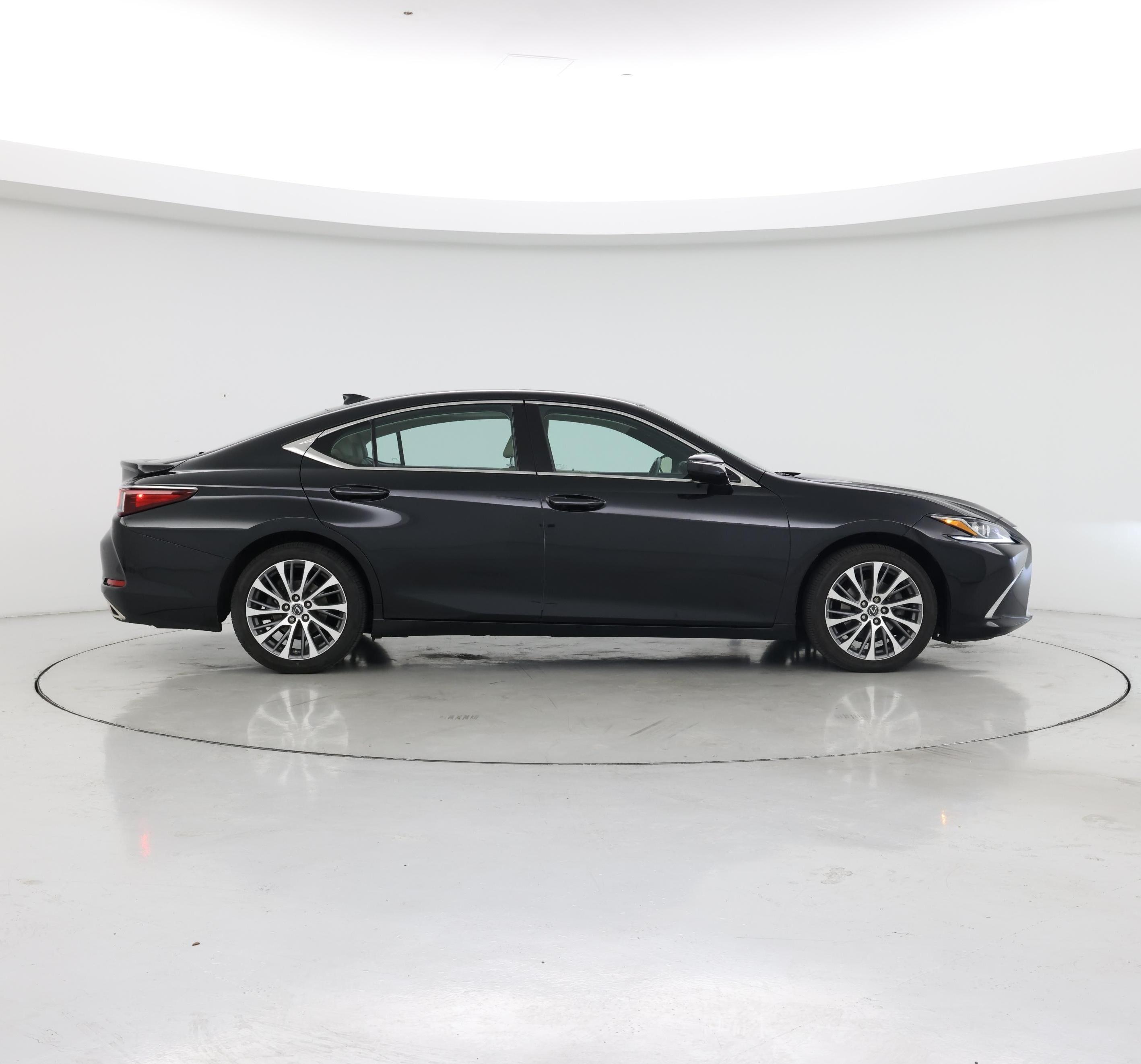 Thumbnail: 2021 Lexus ES - 7