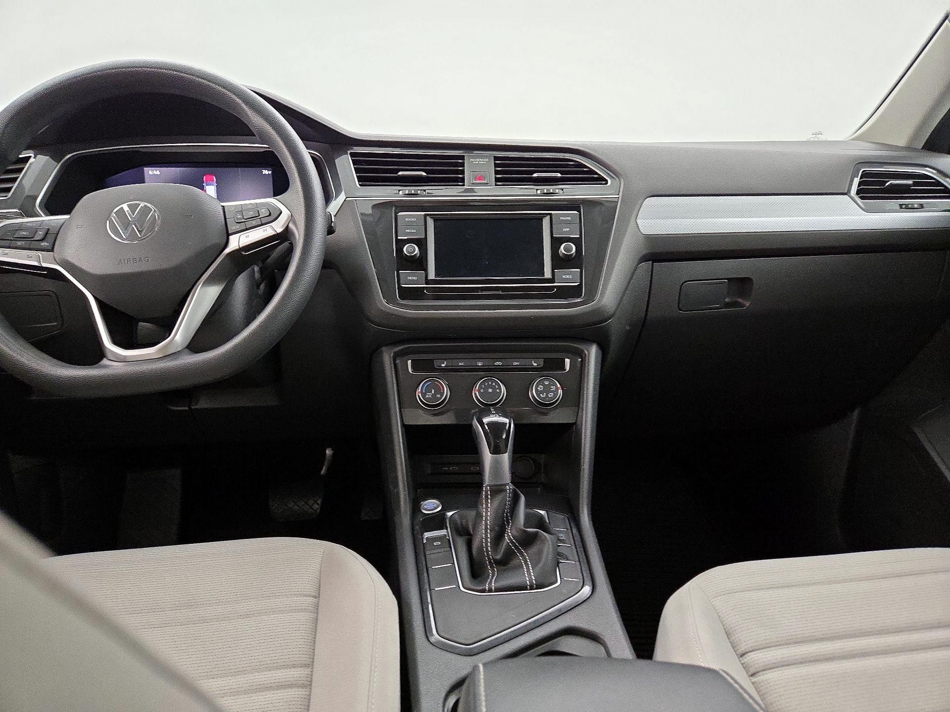 Thumbnail: 2022 Volkswagen Tiguan - 9