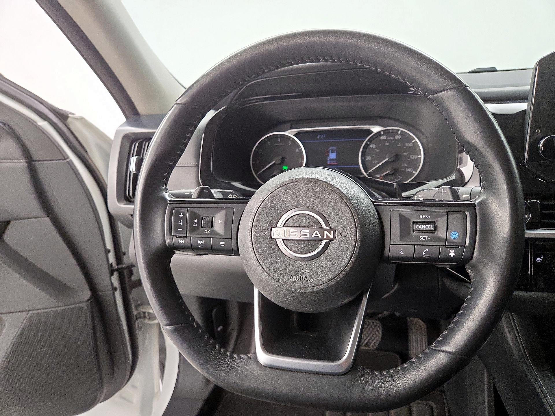 Thumbnail: 2022 Nissan Pathfinder - 10