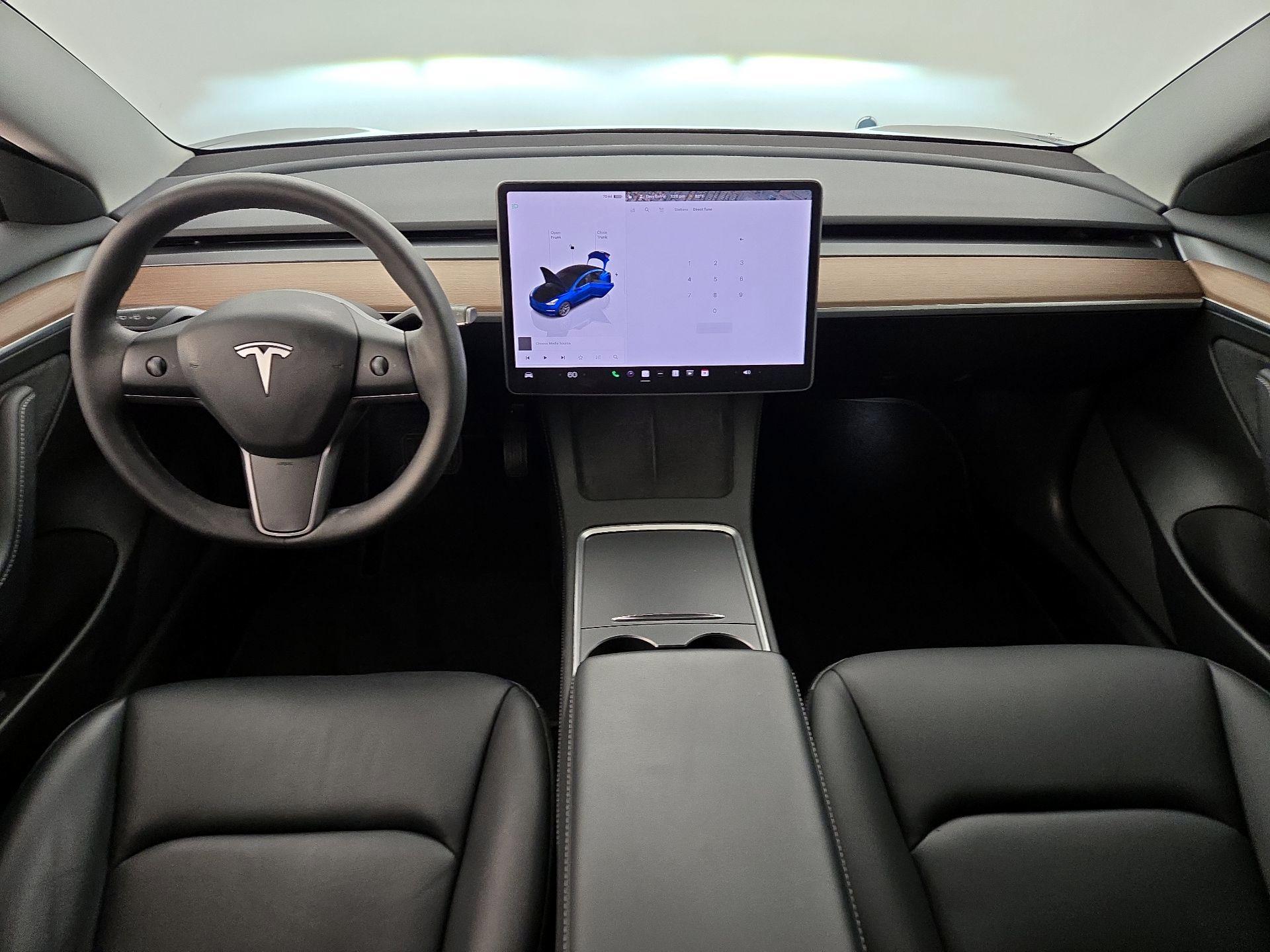 Thumbnail: 2022 Tesla Model 3 - 9