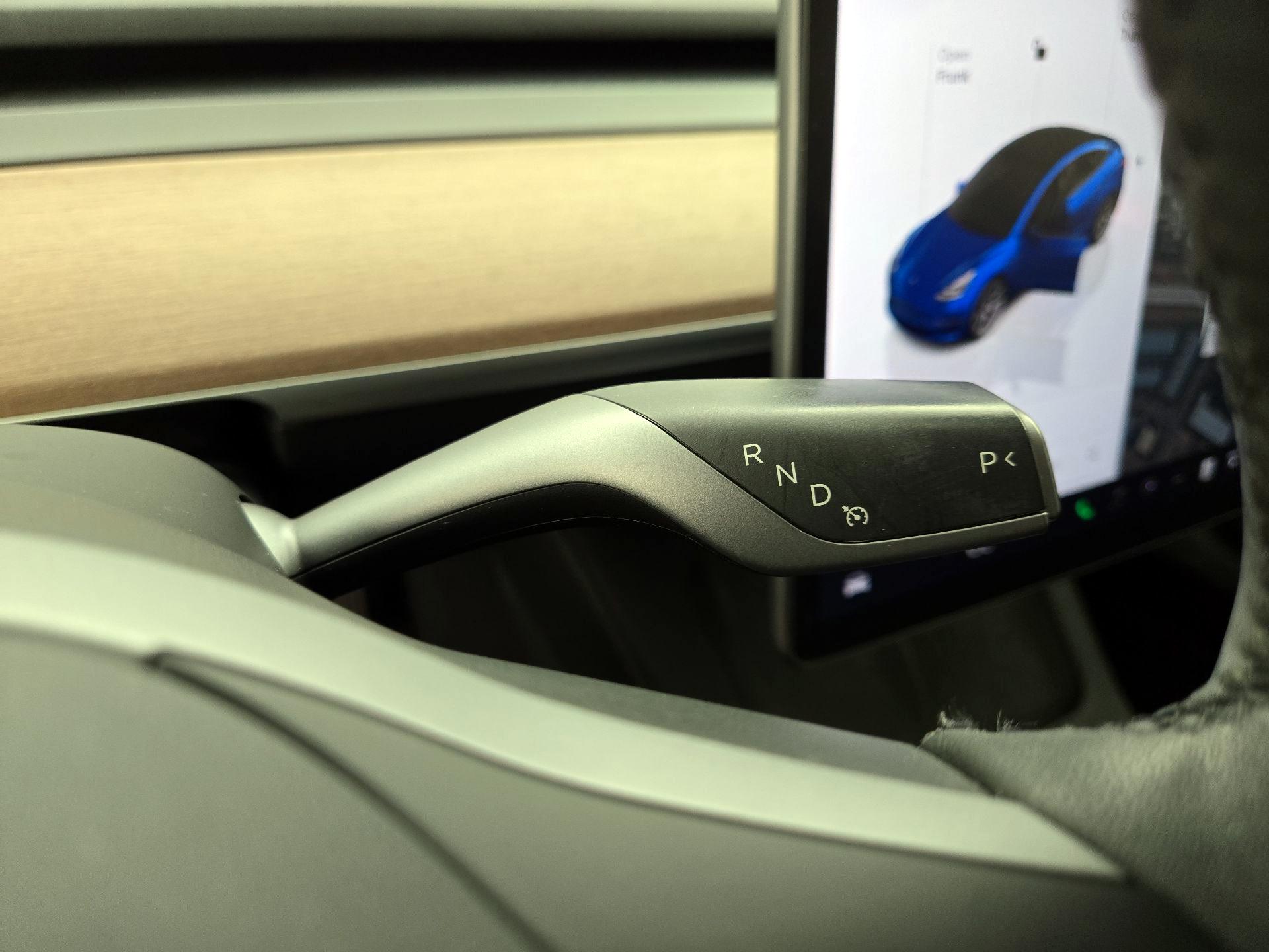 Thumbnail: 2022 Tesla Model 3 - 17