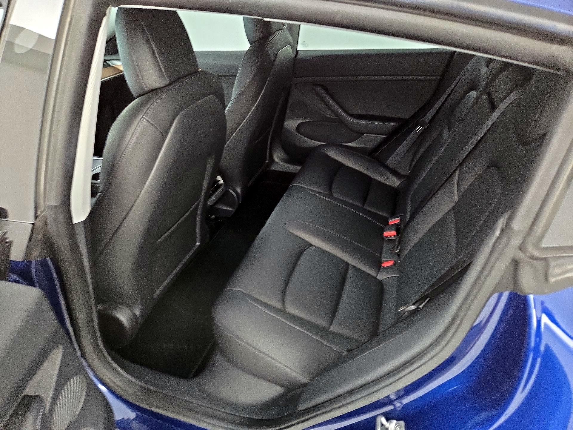 Thumbnail: 2022 Tesla Model 3 - 19