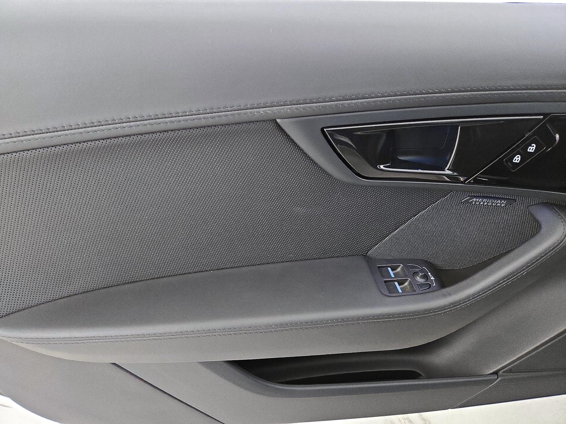 Thumbnail: 2022 Jaguar F-Type - 12