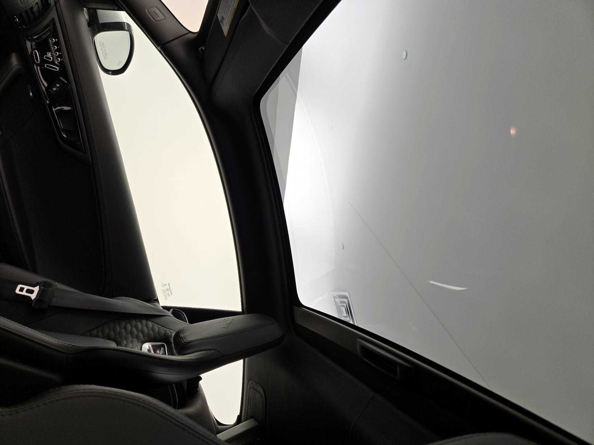 Thumbnail: 2022 Jaguar F-Type - 20