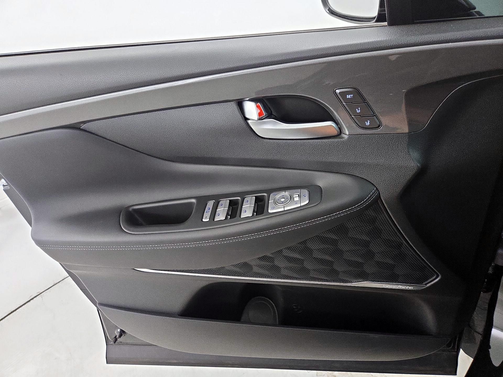 Thumbnail: 2023 Hyundai Santa Fe - 12