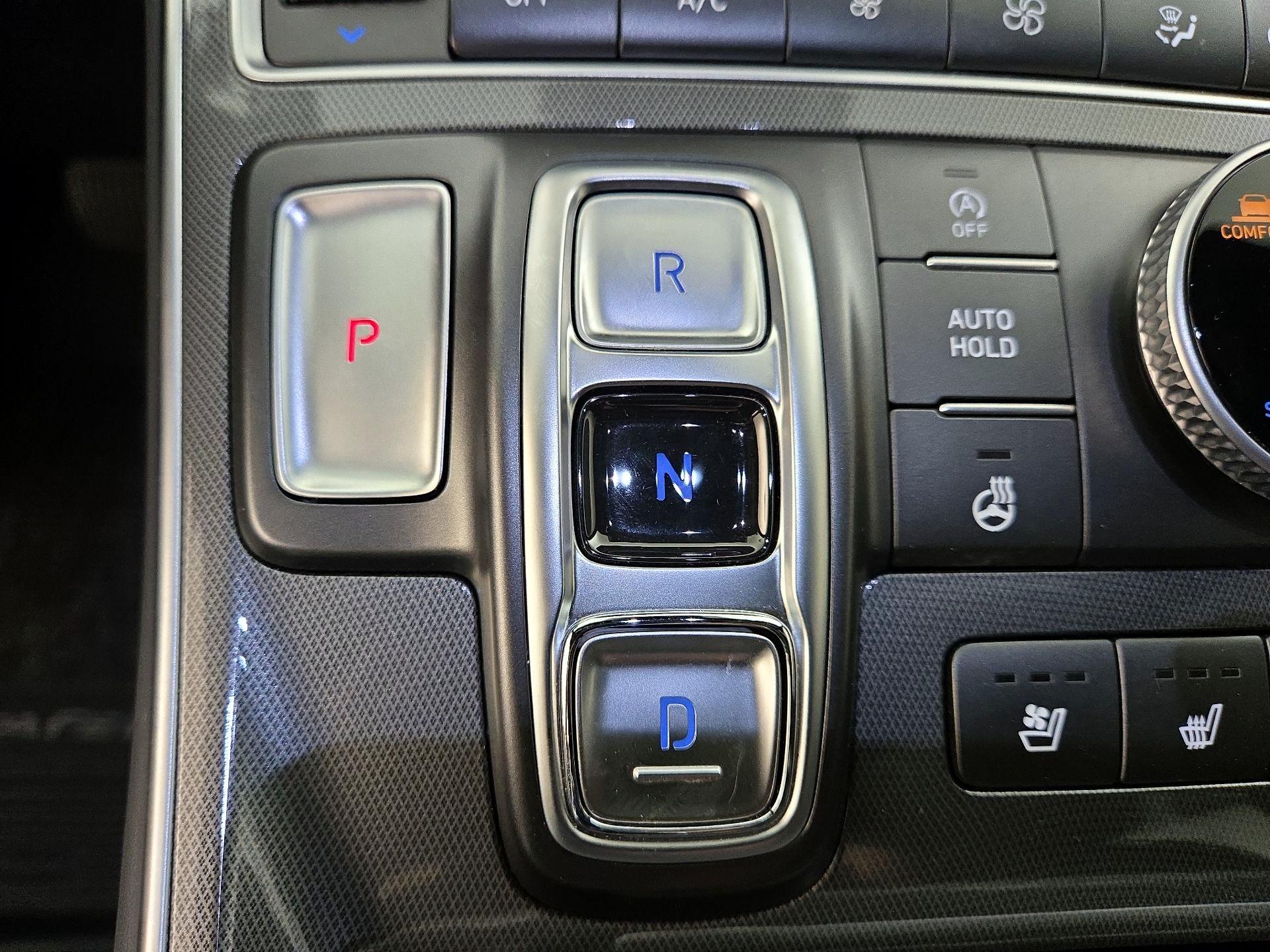 Thumbnail: 2023 Hyundai Santa Fe - 18