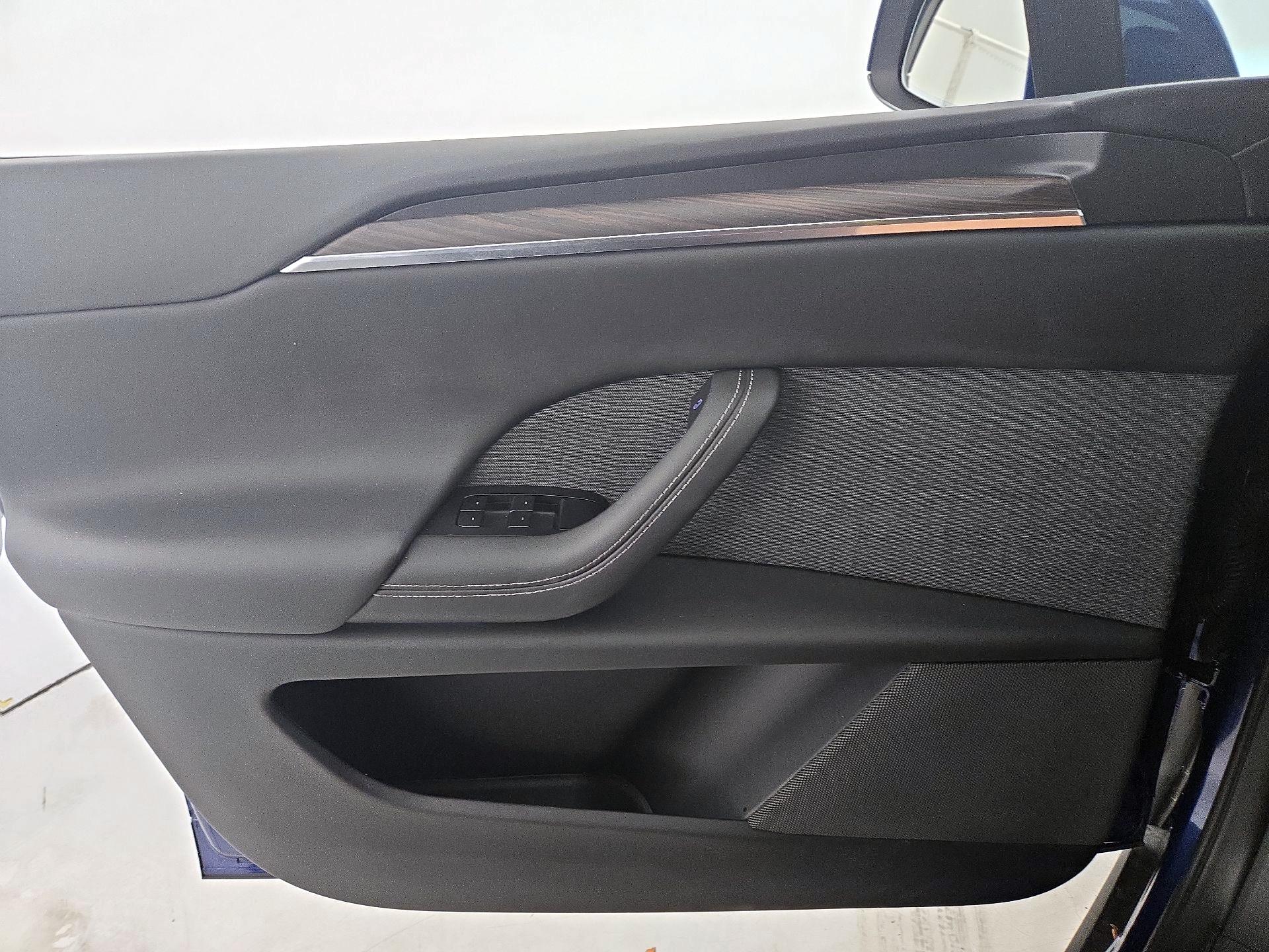 Thumbnail: 2022 Tesla Model X - 12