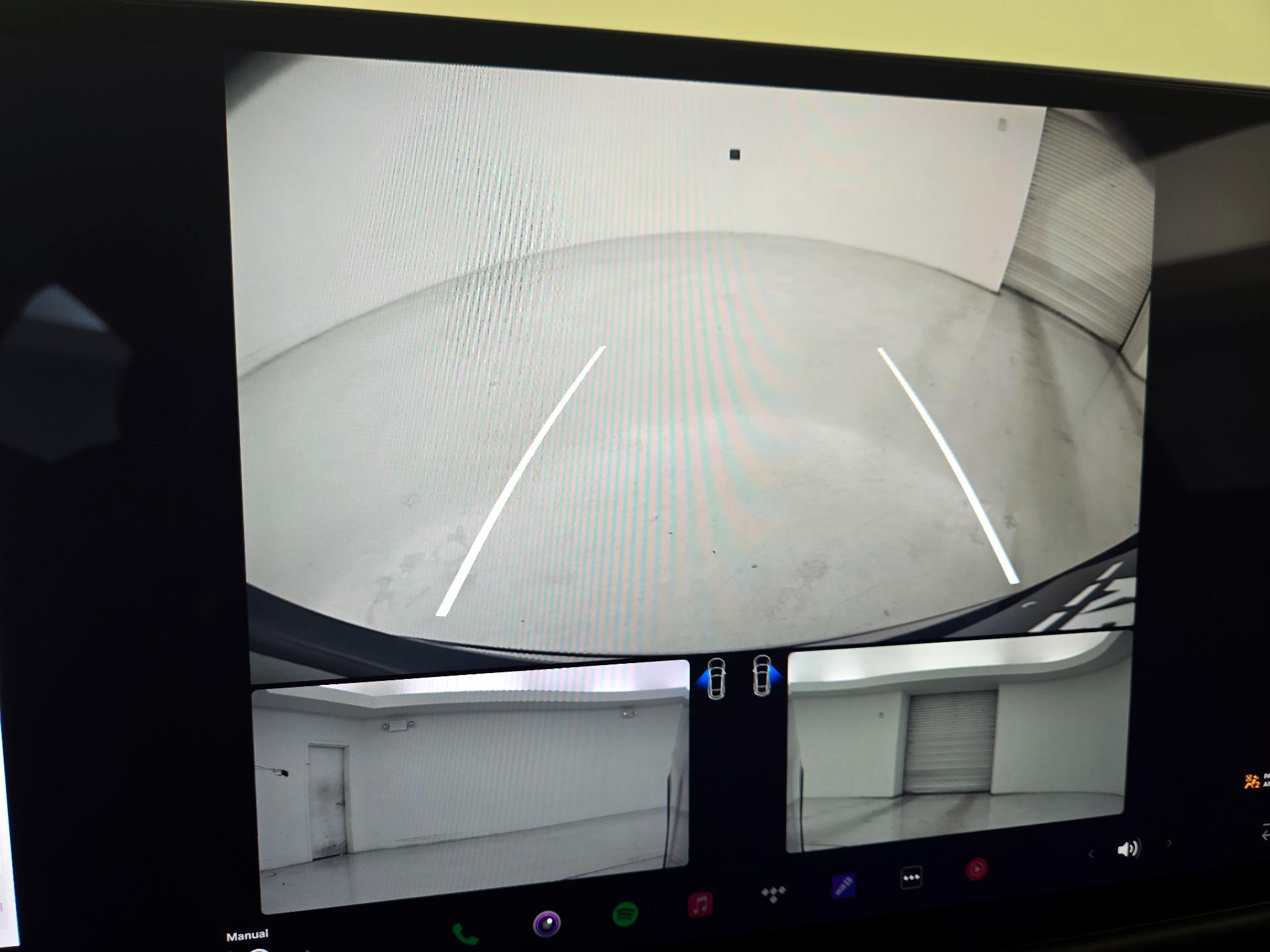 Thumbnail: 2022 Tesla Model X - 14