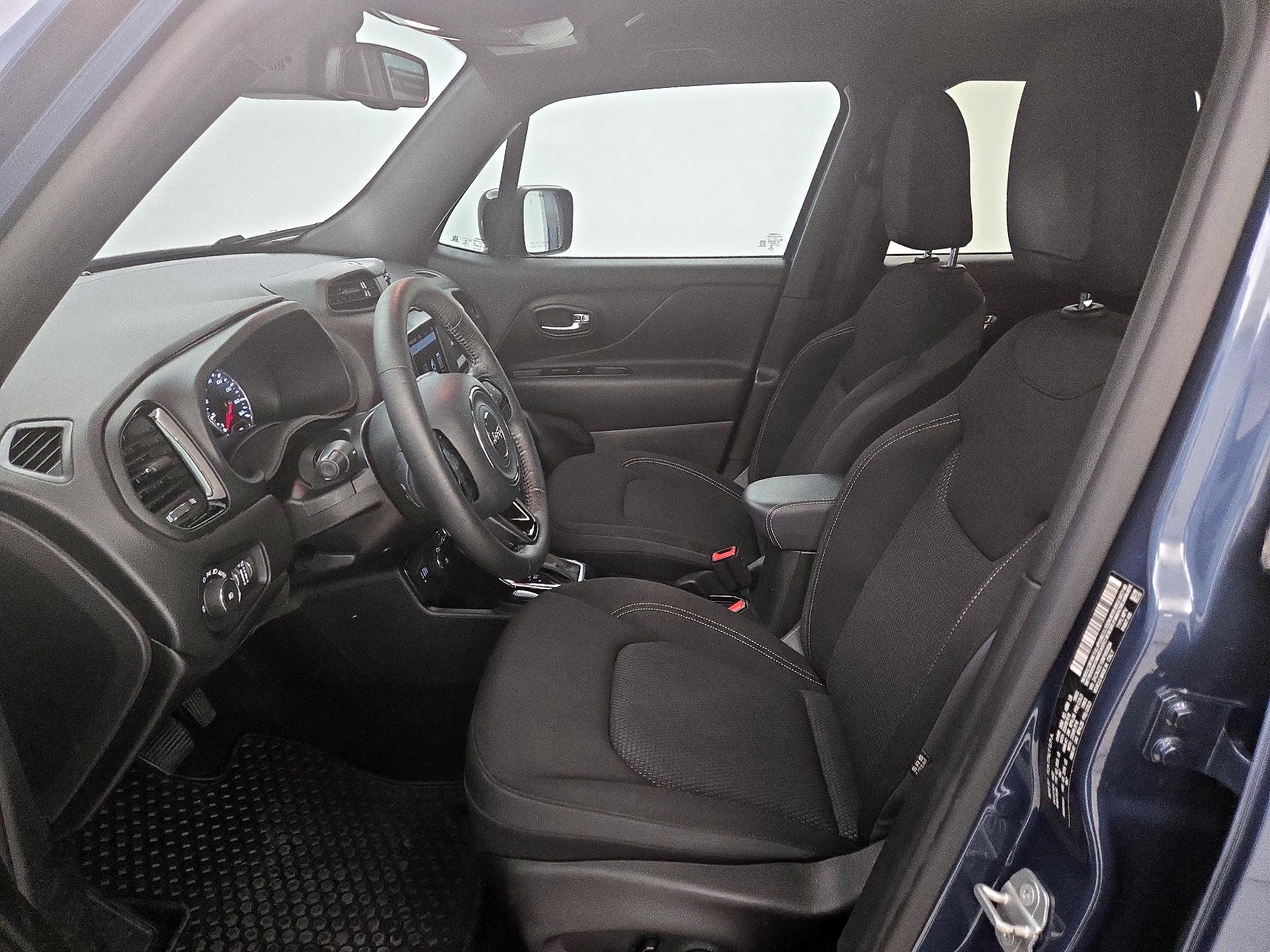 Thumbnail: 2022 Jeep Renegade - 11