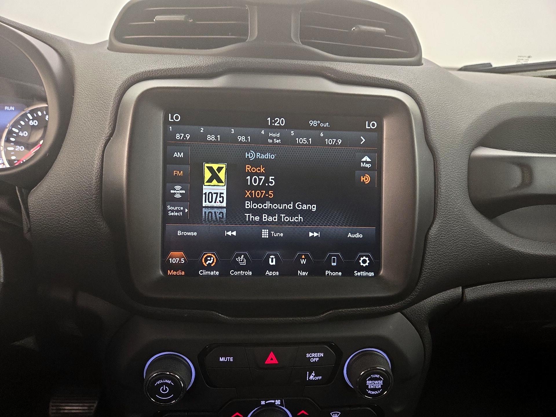 Thumbnail: 2022 Jeep Renegade - 16