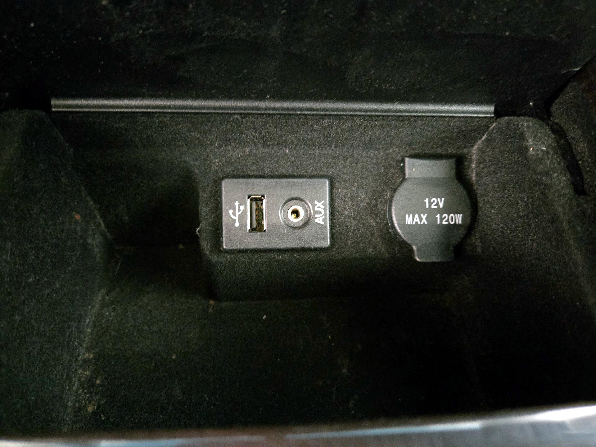 Thumbnail: 2014 Nissan Altima - 19