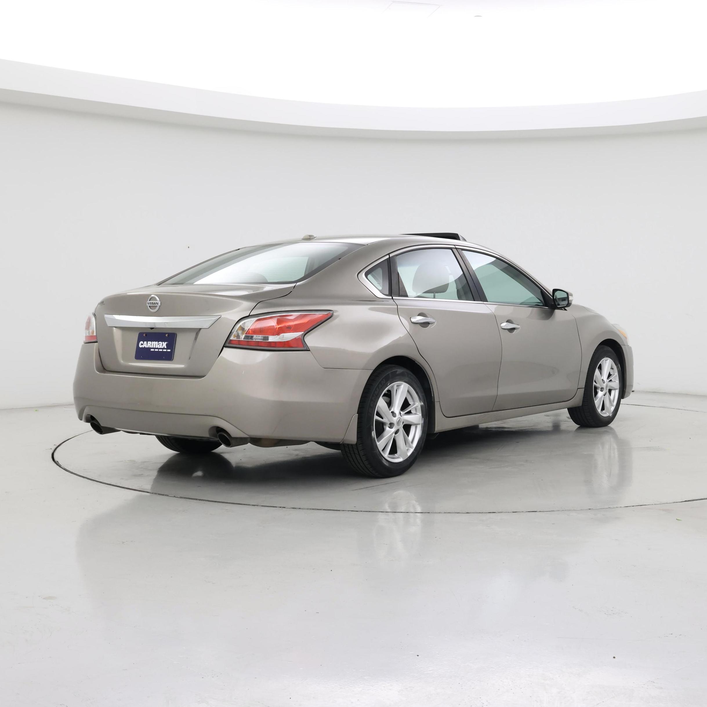Thumbnail: 2014 Nissan Altima - 8