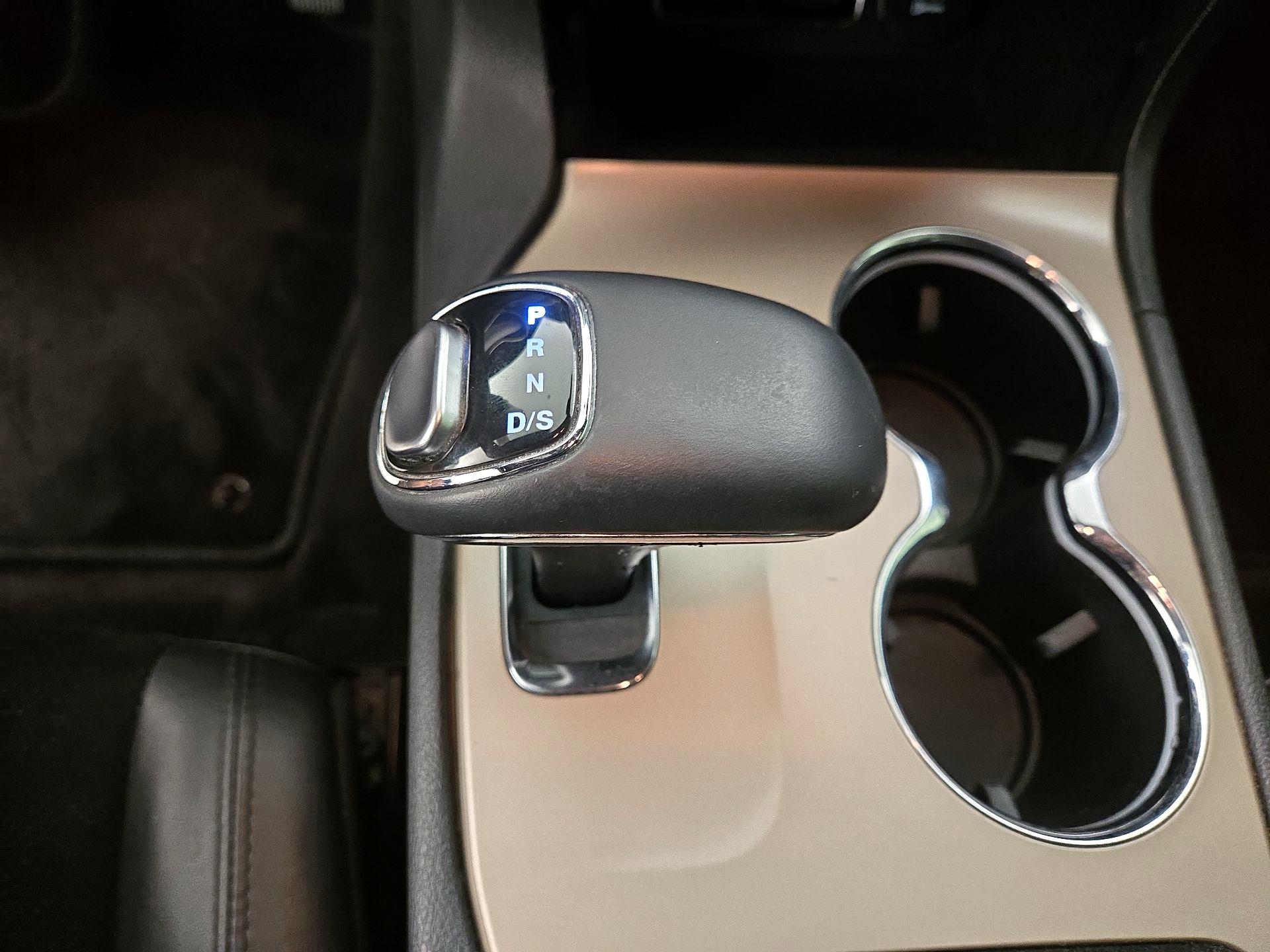 Thumbnail: 2014 Jeep Grand Cherokee - 17