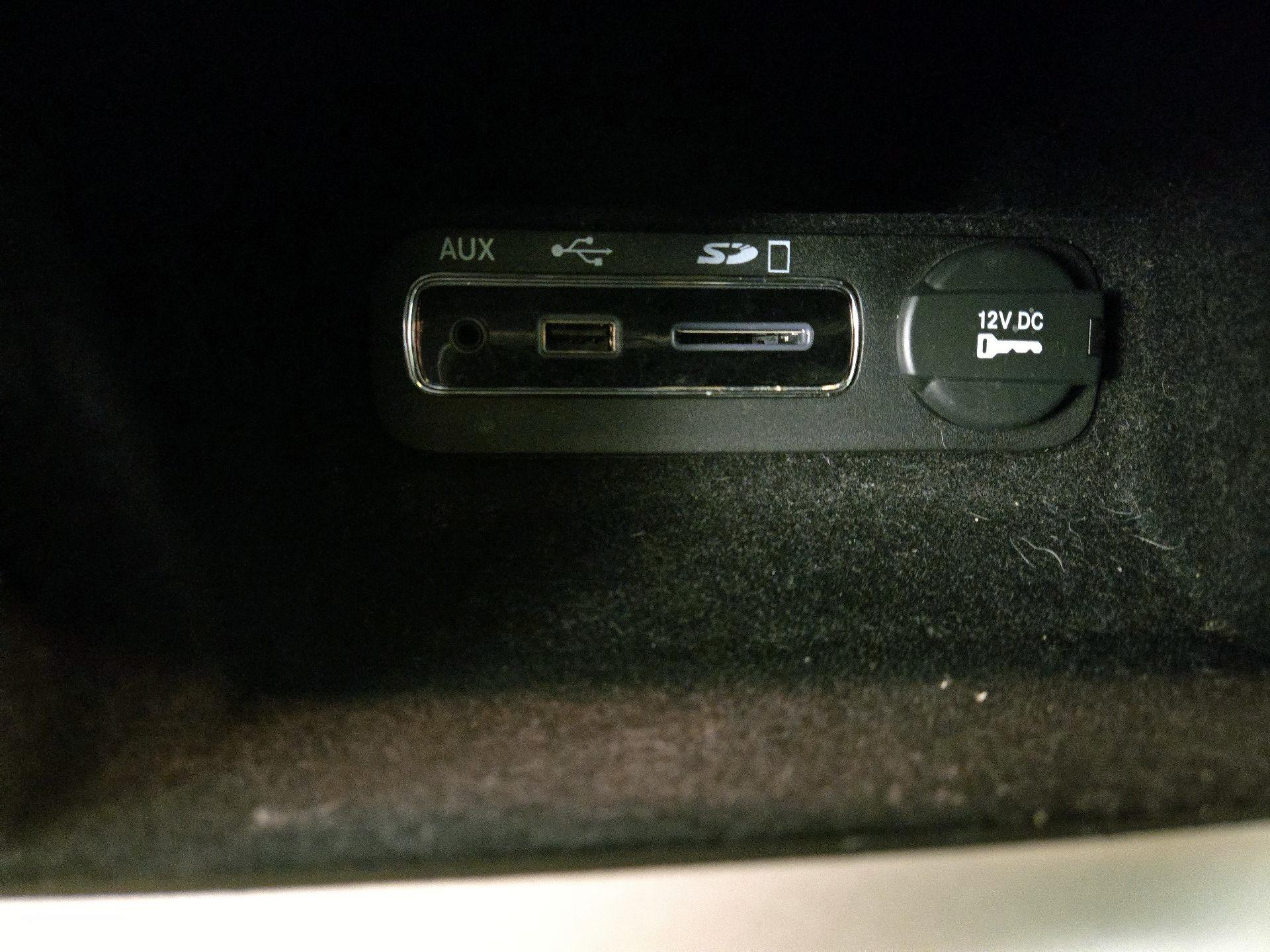 Thumbnail: 2014 Jeep Grand Cherokee - 18