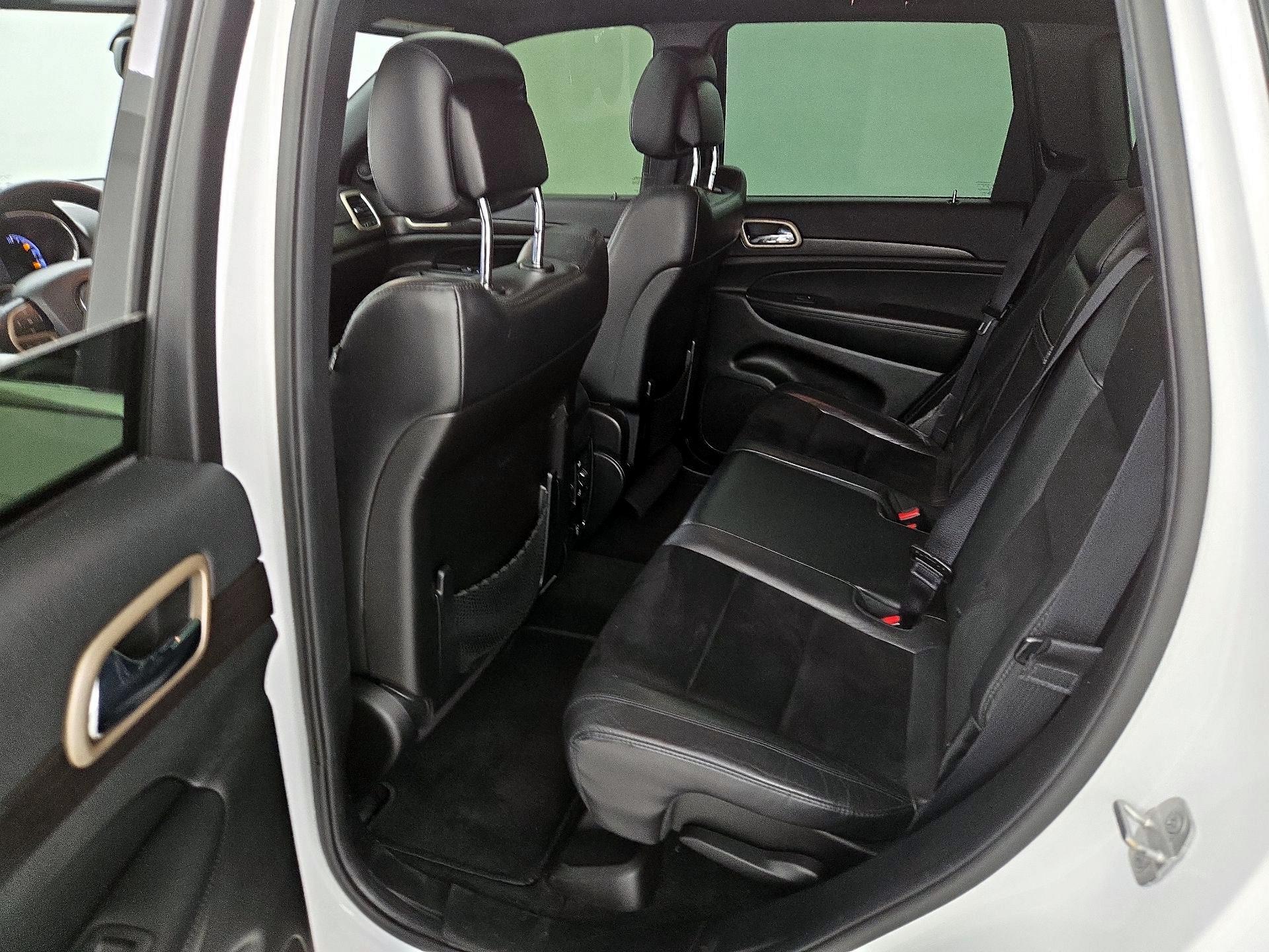 Thumbnail: 2014 Jeep Grand Cherokee - 20