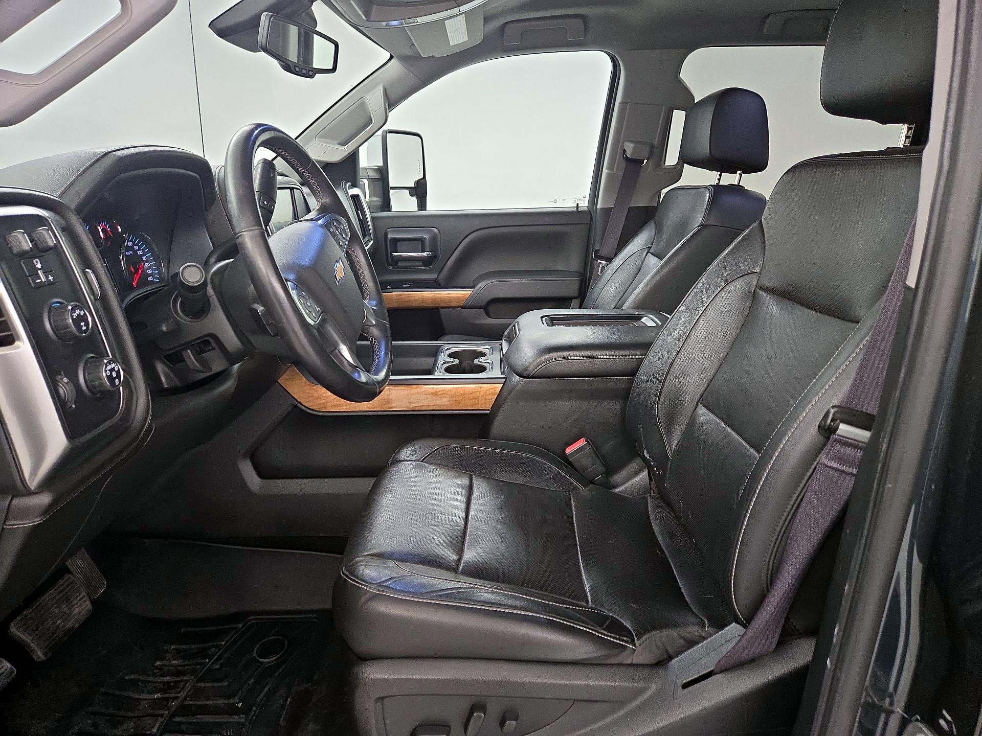 Thumbnail: 2017 Chevrolet Silverado 2500 - 11