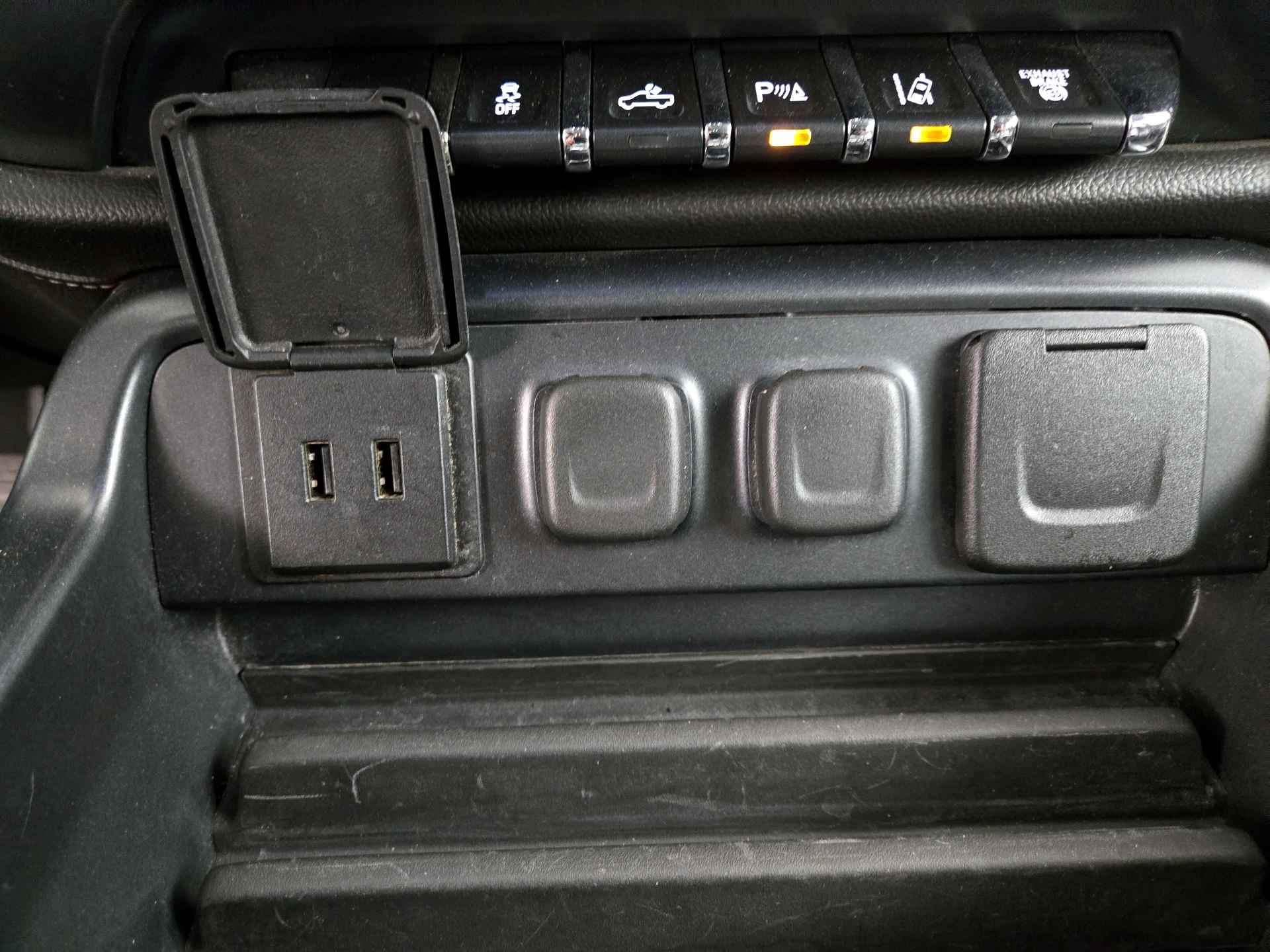 Thumbnail: 2017 Chevrolet Silverado 2500 - 18