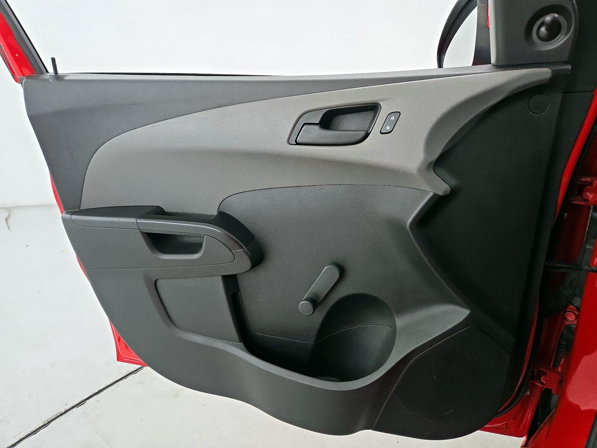 Thumbnail: 2019 Chevrolet Sonic - 12