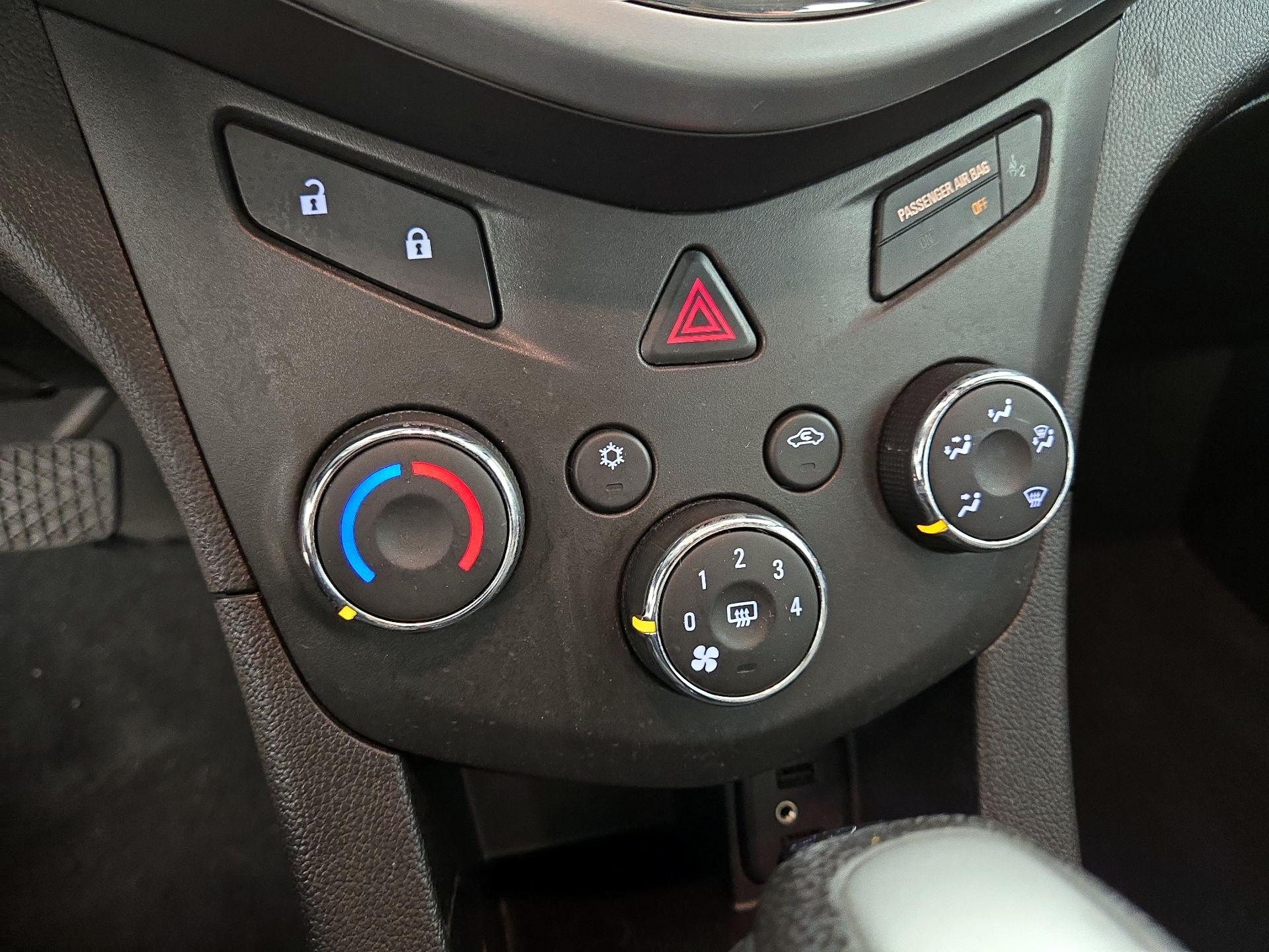 Thumbnail: 2019 Chevrolet Sonic - 16