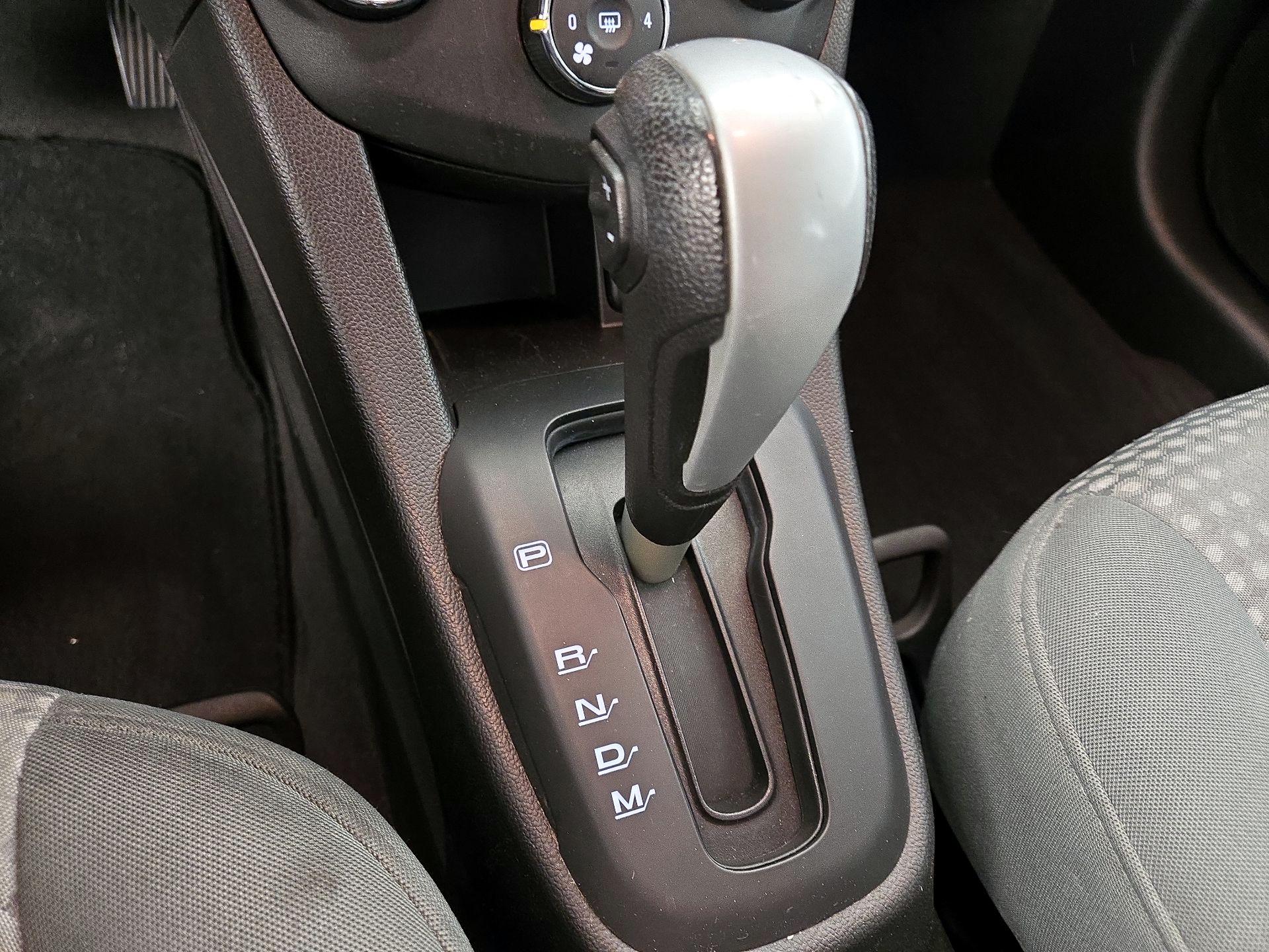 Thumbnail: 2019 Chevrolet Sonic - 17
