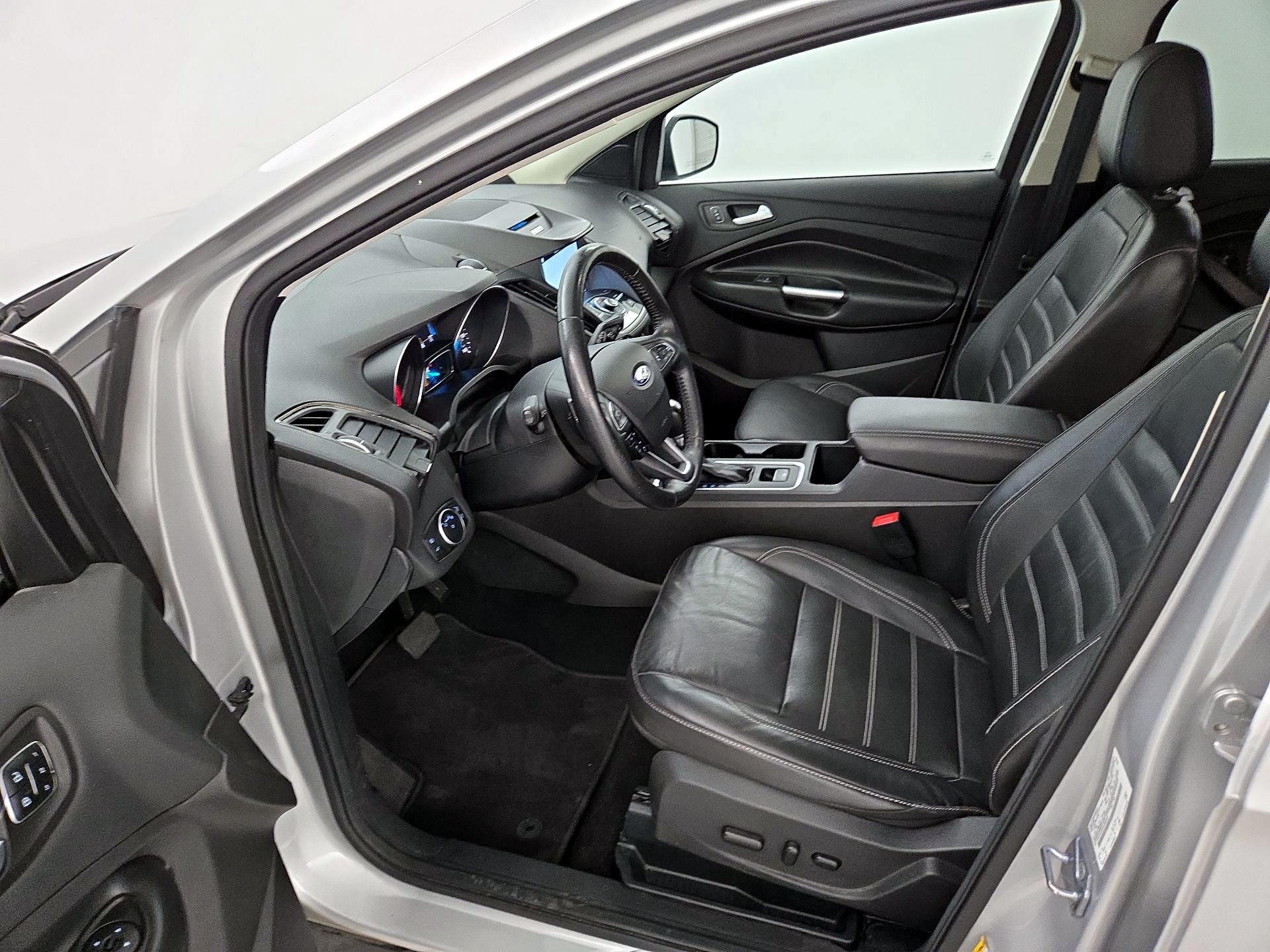 Thumbnail: 2017 Ford Escape - 11