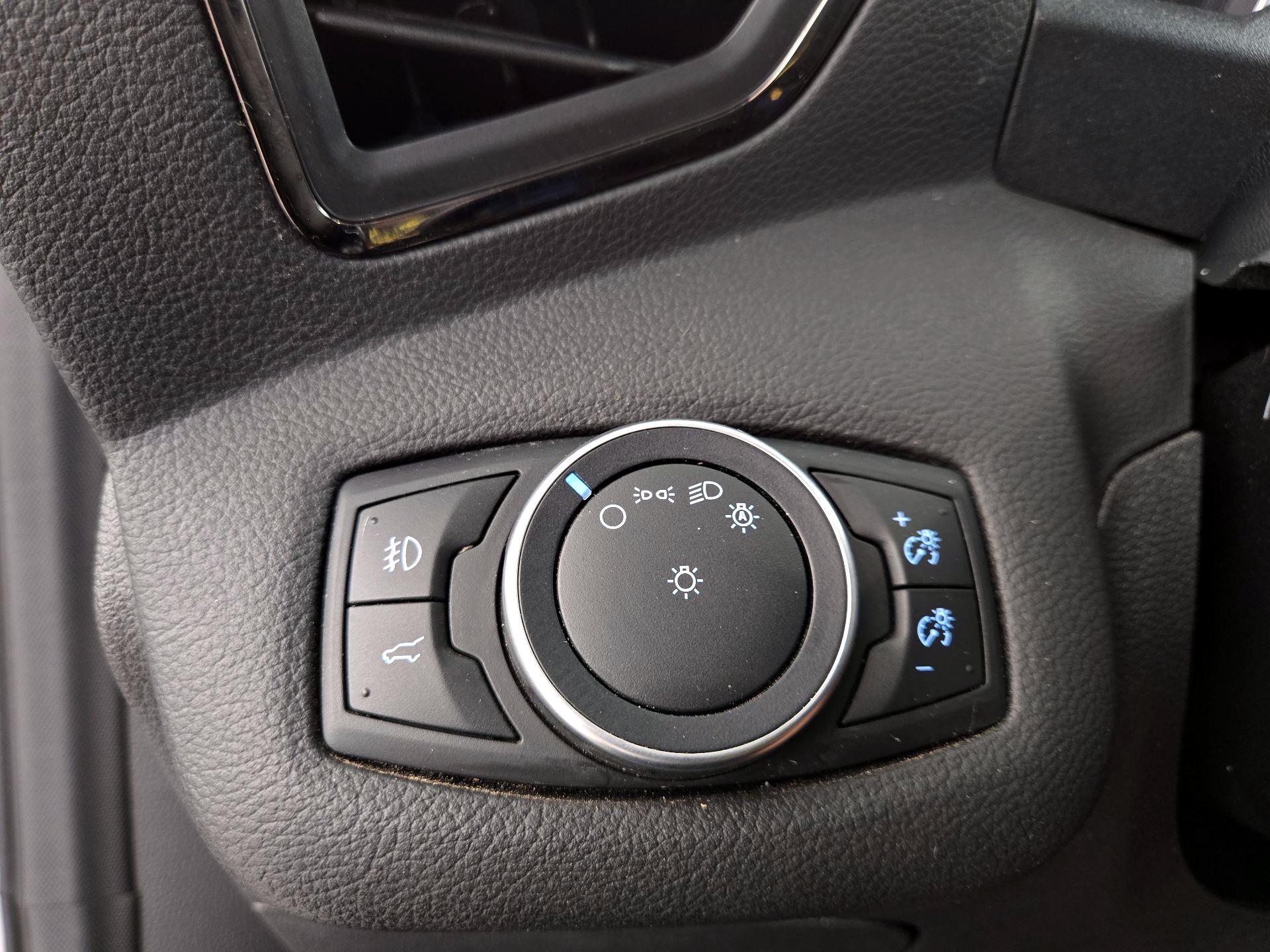 Thumbnail: 2017 Ford Escape - 13