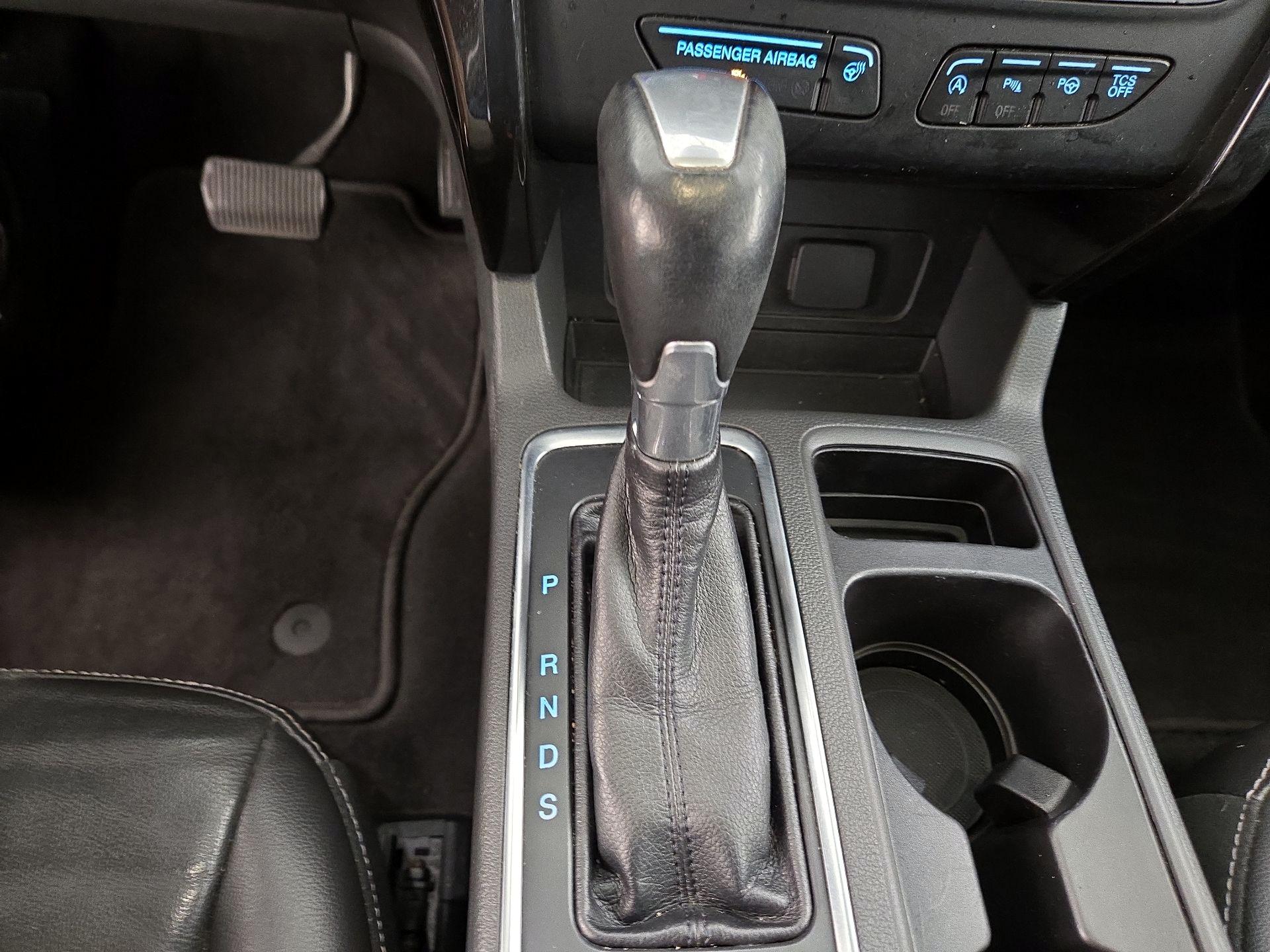 Thumbnail: 2017 Ford Escape - 18