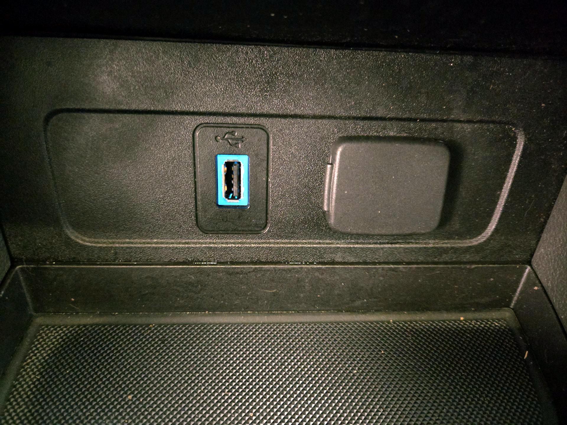 Thumbnail: 2017 Ford Escape - 19