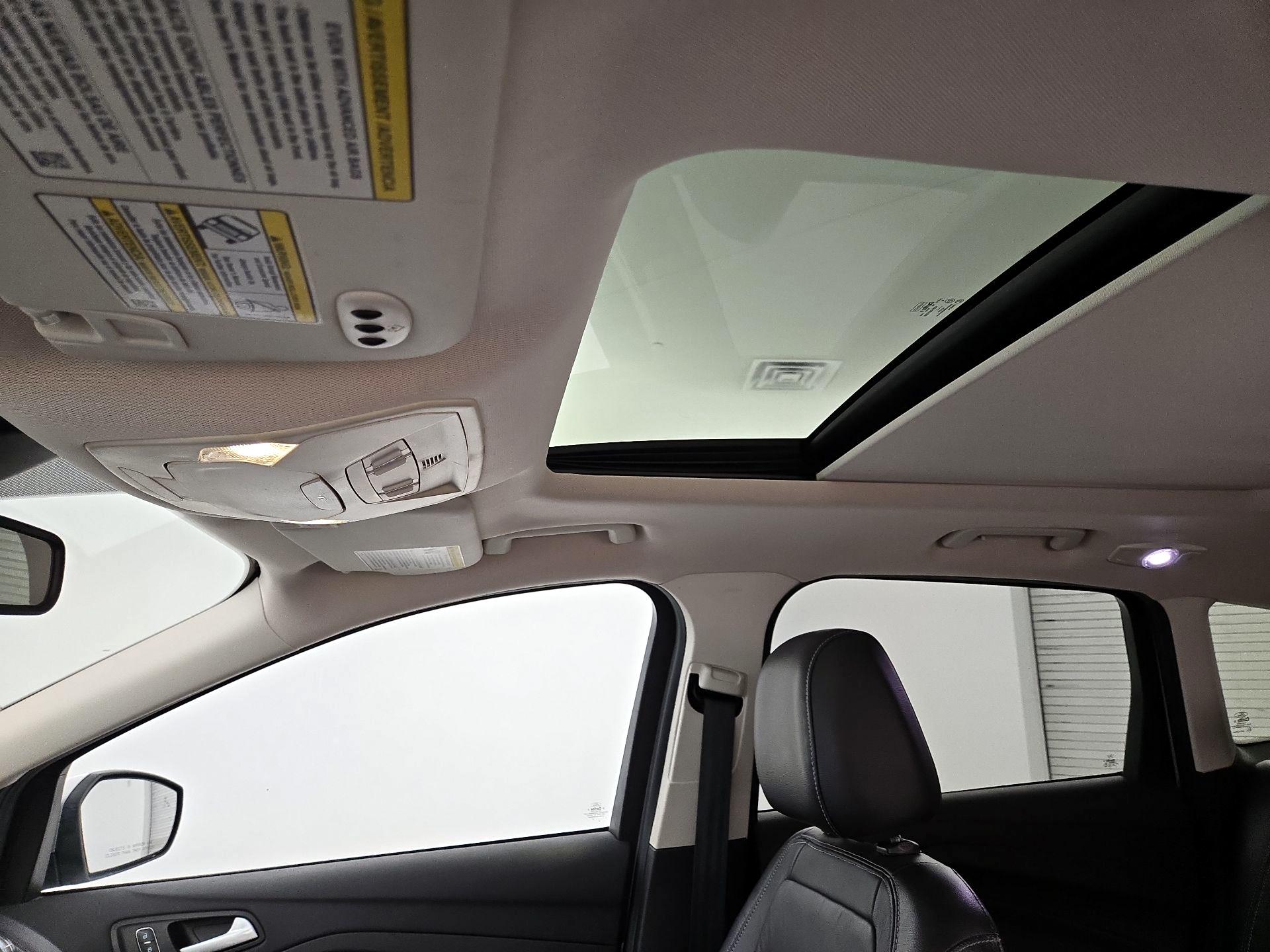 Thumbnail: 2017 Ford Escape - 20