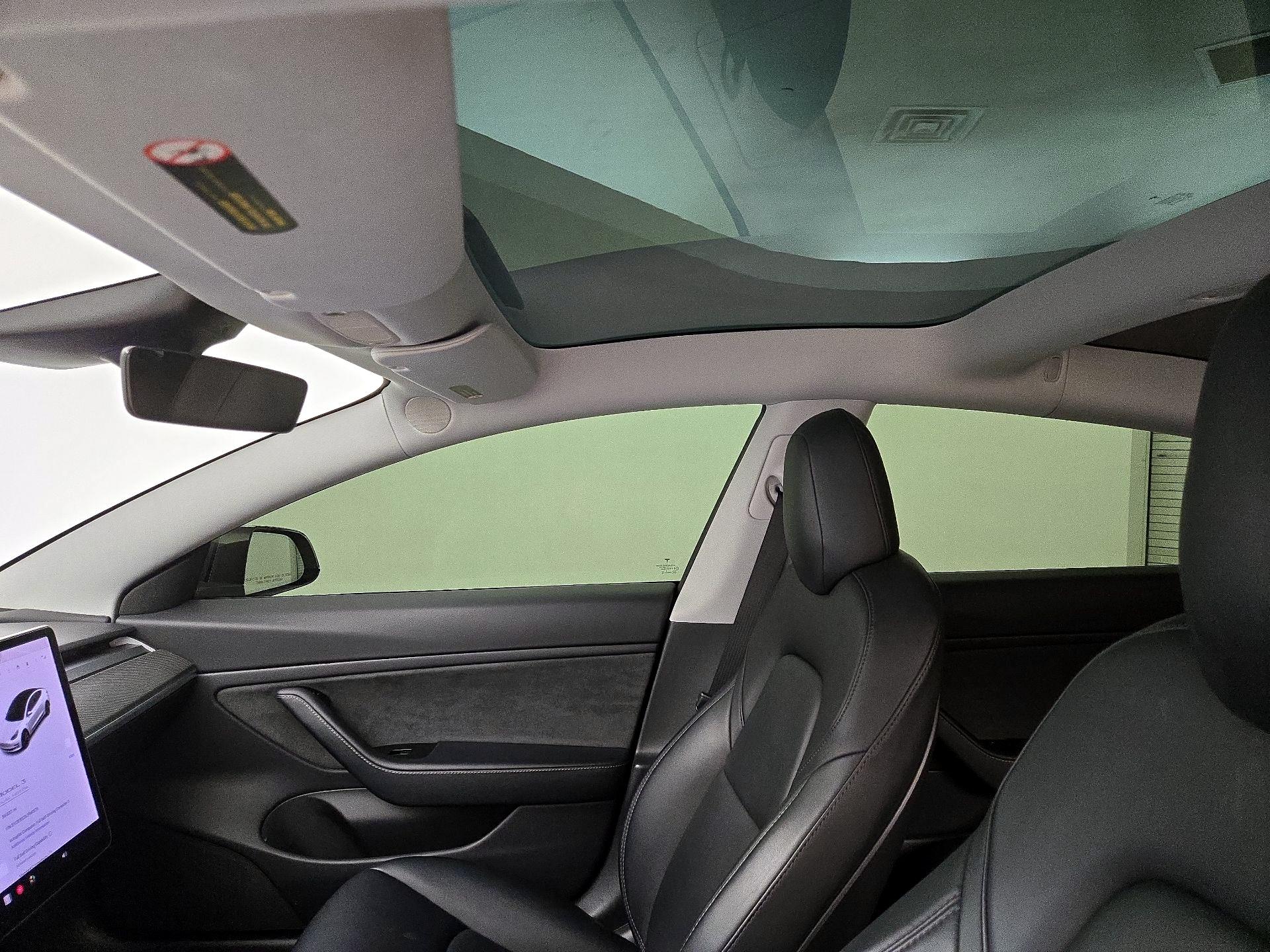Thumbnail: 2020 Tesla Model 3 - 18