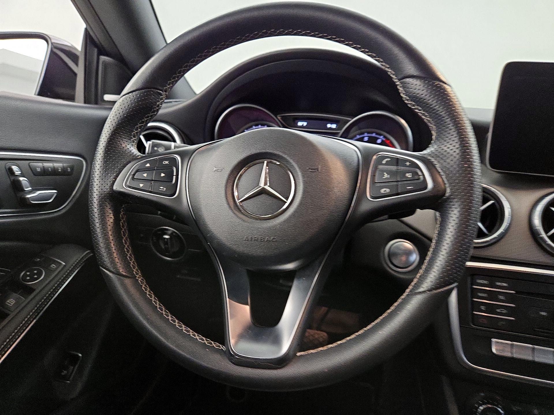 Thumbnail: 2017 Mercedes-Benz CLA - 10